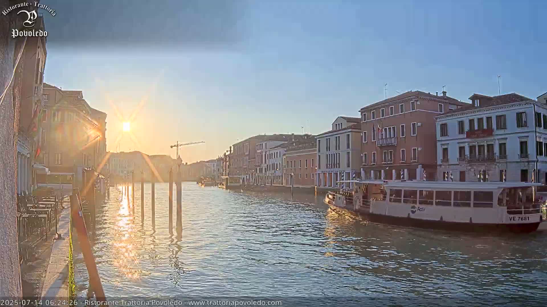 Venezia, Grand Canal Boat Traffic View Live Cam - Venice, Veneto, Italy