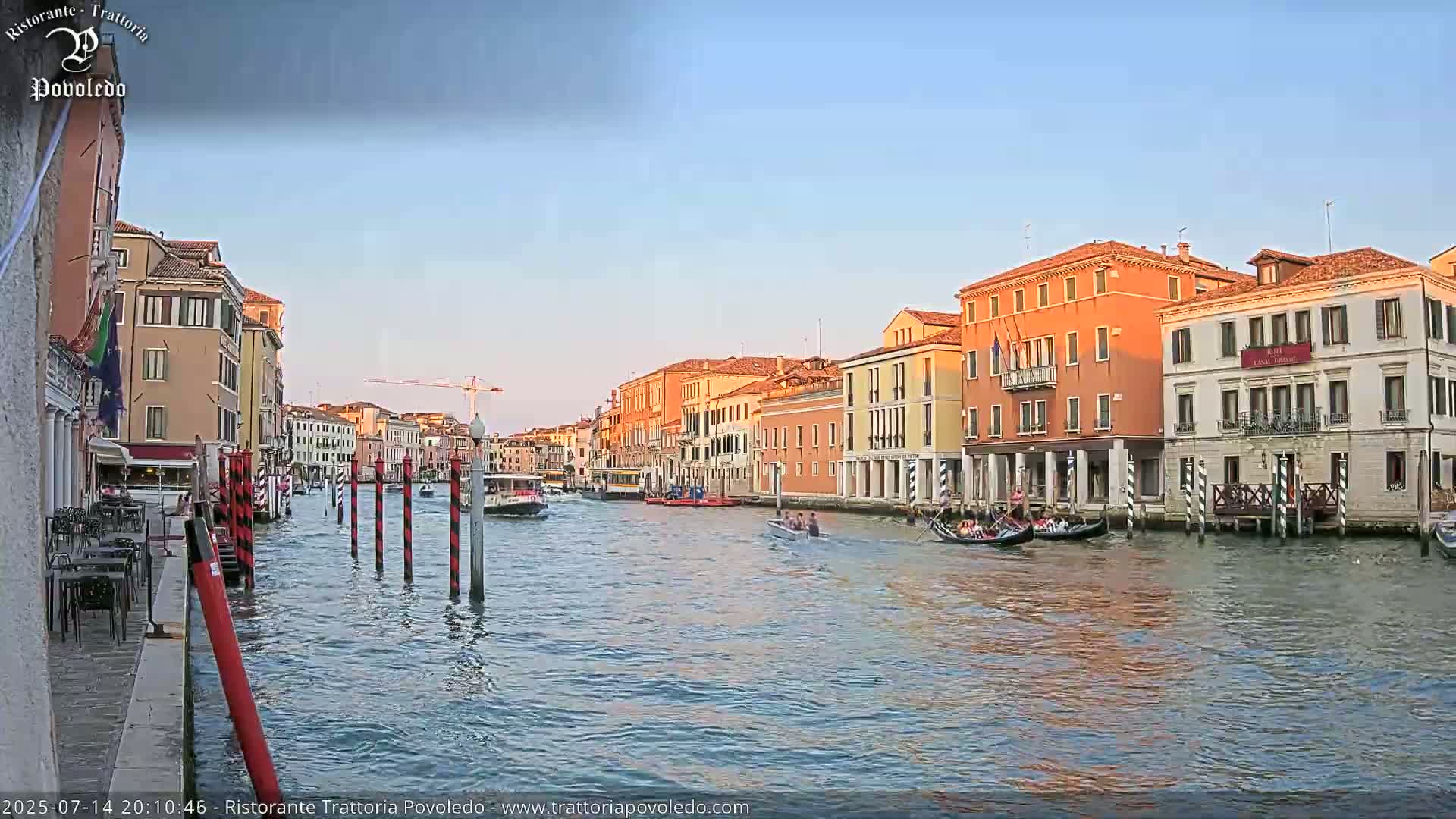 Venezia, Grand Canal Boat Traffic View Live Cam - Venice, Veneto, Italy