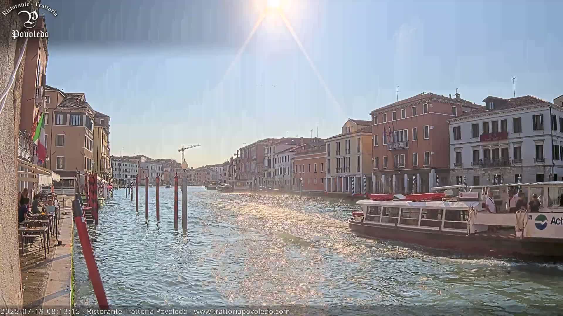 Venezia, Grand Canal Boat Traffic View Live Cam - Venice, Veneto, Italy