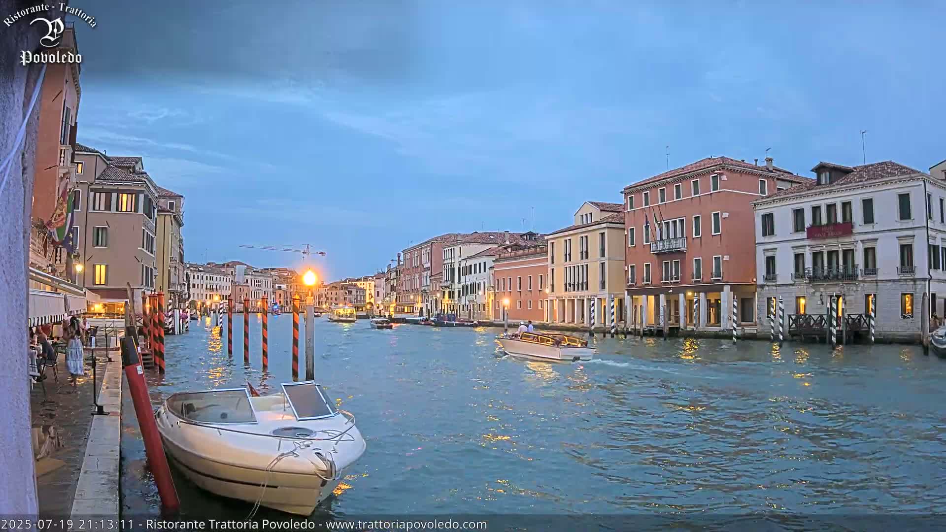 Venezia, Grand Canal Boat Traffic View Live Cam - Venice, Veneto, Italy