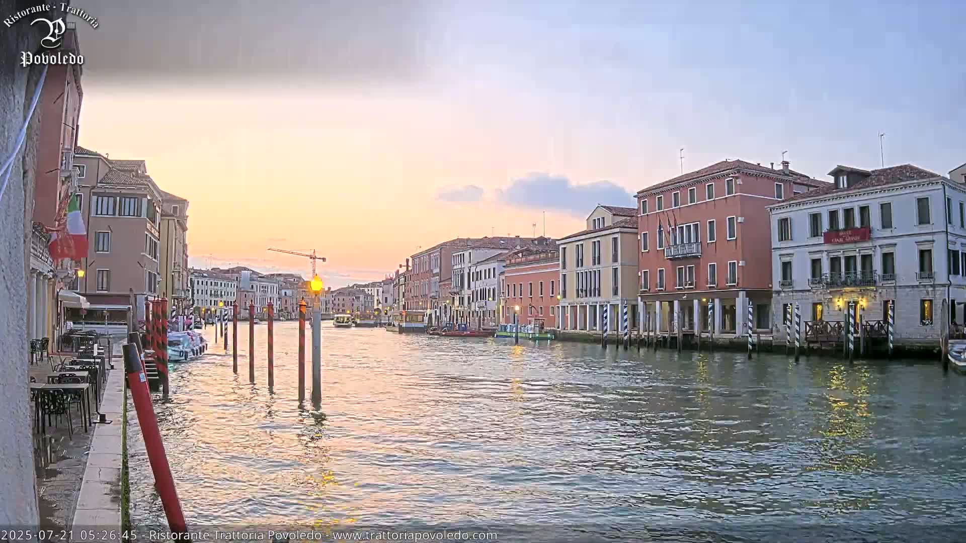 Venezia, Grand Canal Boat Traffic View Live Cam - Venice, Veneto, Italy