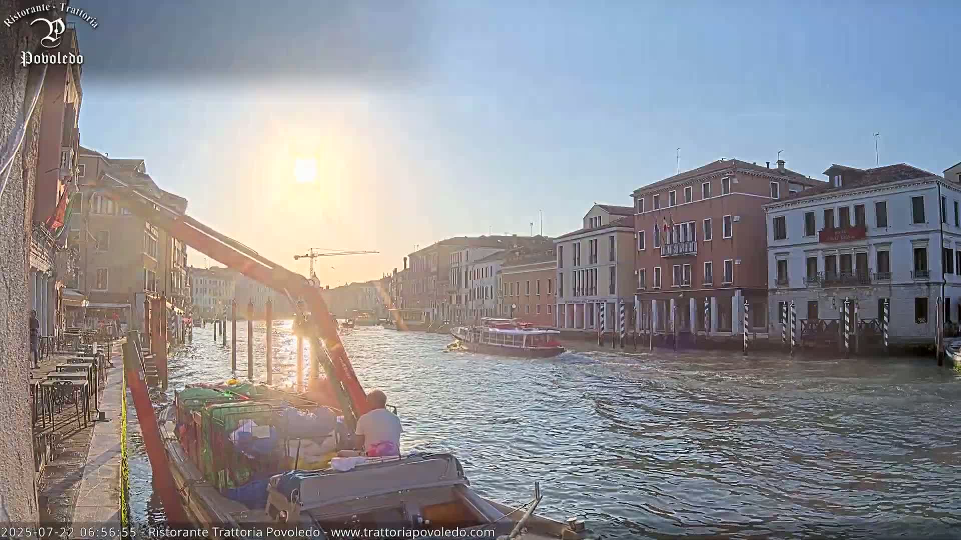 Venezia, Grand Canal Boat Traffic View Live Cam - Venice, Veneto, Italy