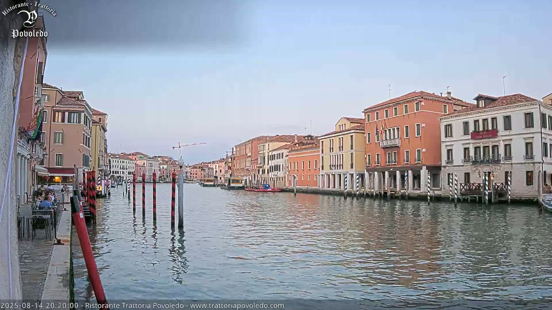 Venezia, Grand Canal Boat Traffic View Live Cam - Venice, Veneto, Italy