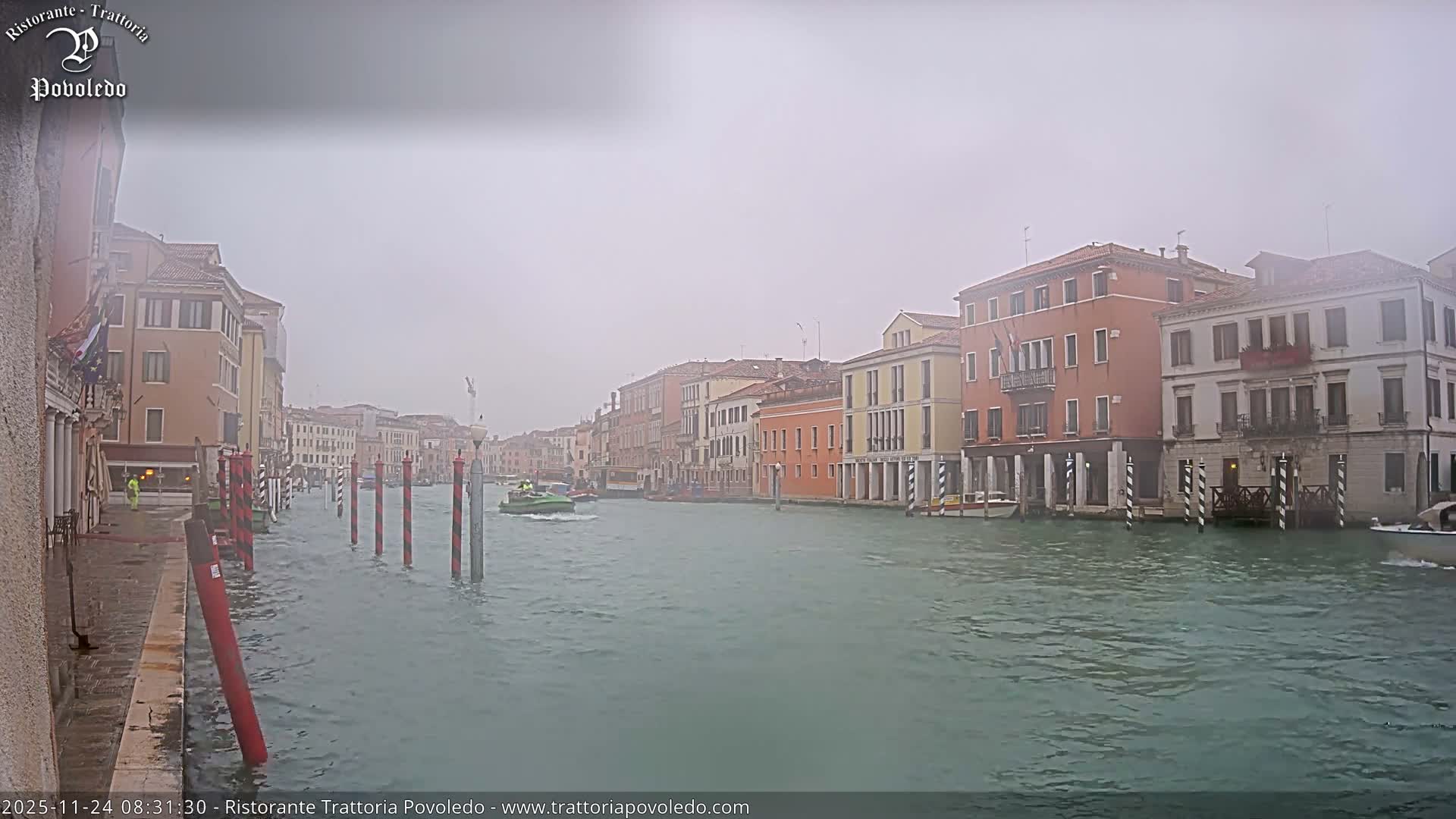 Venezia, Grand Canal Boat Traffic View Live Cam - Venice, Veneto, Italy