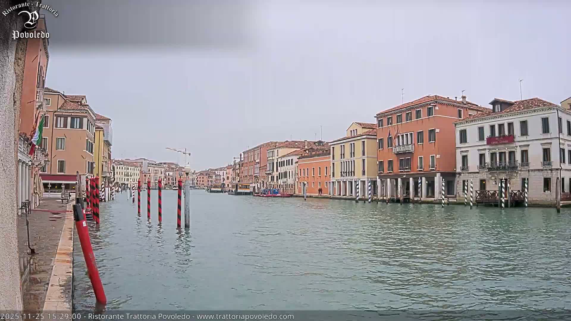 Venezia, Grand Canal Boat Traffic View Live Cam - Venice, Veneto, Italy