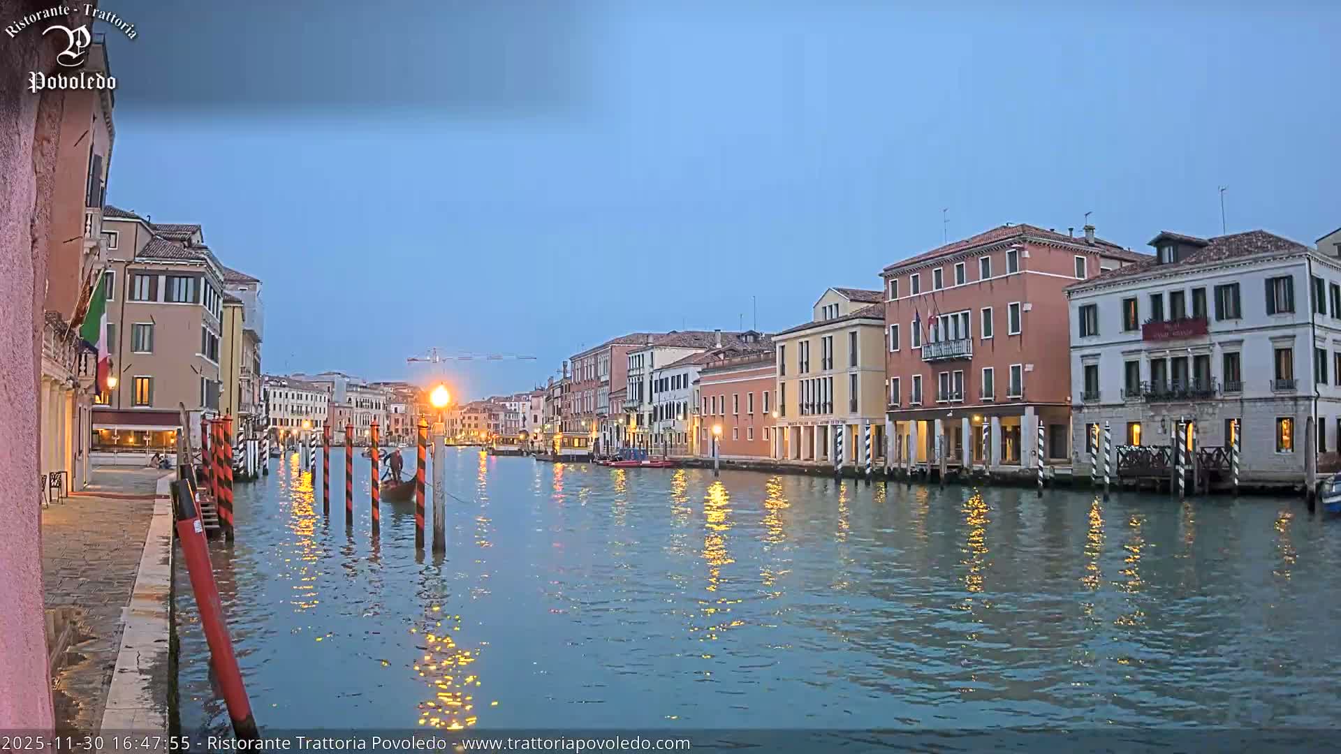 Venezia, Grand Canal Boat Traffic View Live Cam - Venice, Veneto, Italy