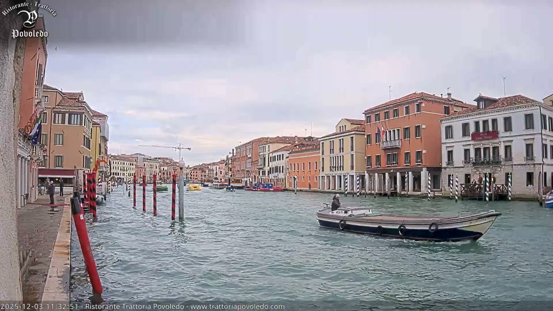 Venezia, Grand Canal Boat Traffic View Live Cam - Venice, Veneto, Italy