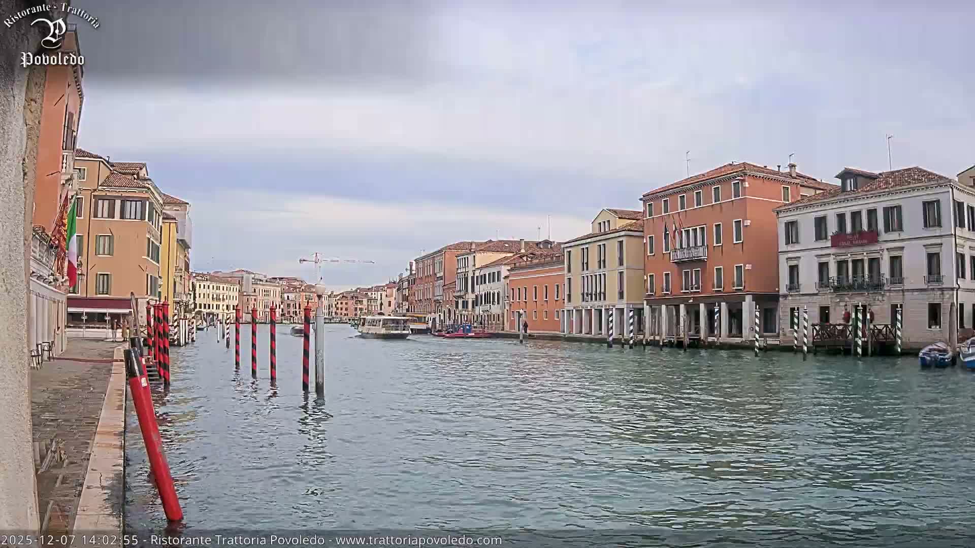 Venezia, Grand Canal Boat Traffic View Live Cam - Venice, Veneto, Italy