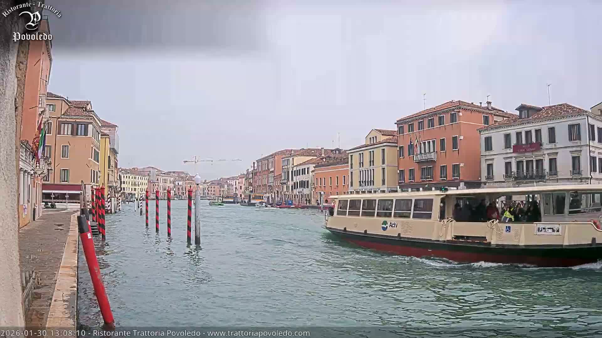Venezia, Grand Canal Boat Traffic View Live Cam - Venice, Veneto, Italy