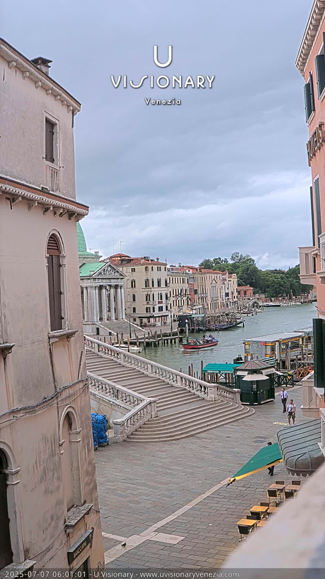 Venice, Ponte degli Scalzi Bridge & Chiesa di San Simeon Piccolo Church Live Cam - Venice, Veneto, Italy
