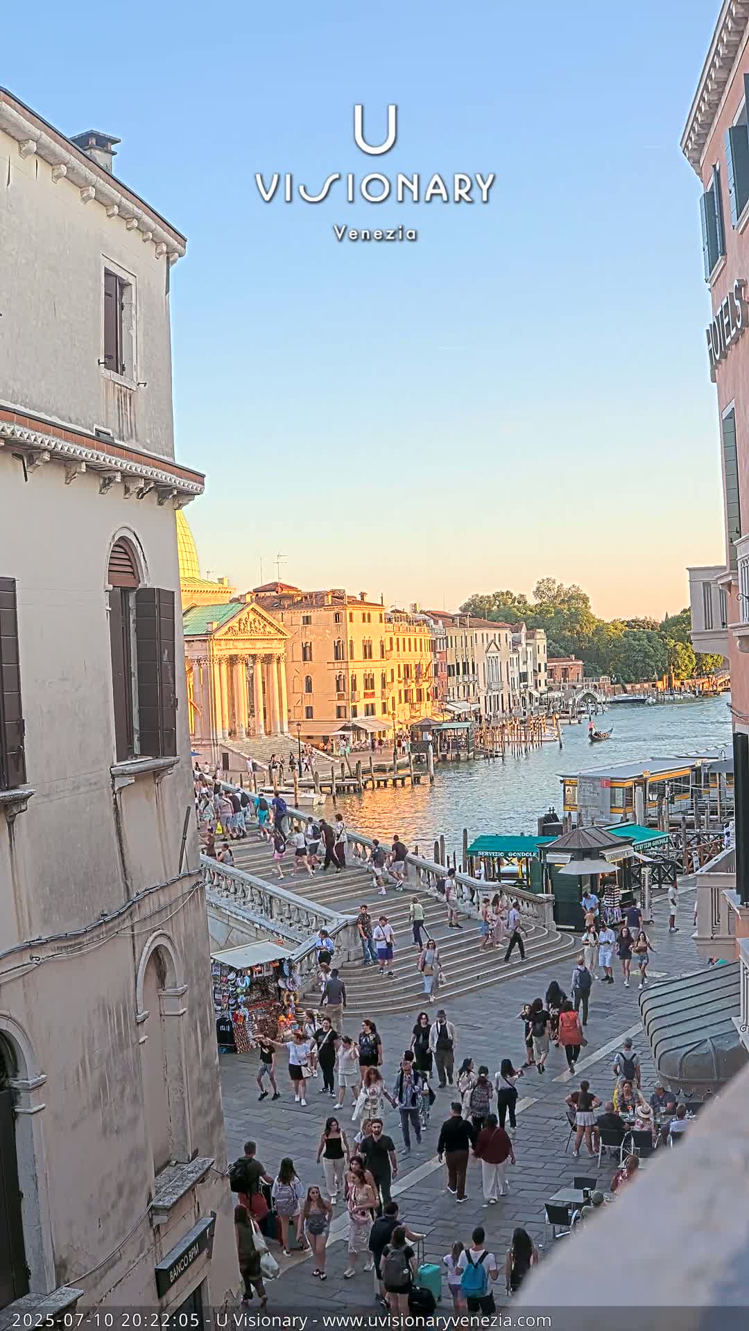 Venice, Ponte degli Scalzi Bridge & Chiesa di San Simeon Piccolo Church Live Cam - Venice, Veneto, Italy