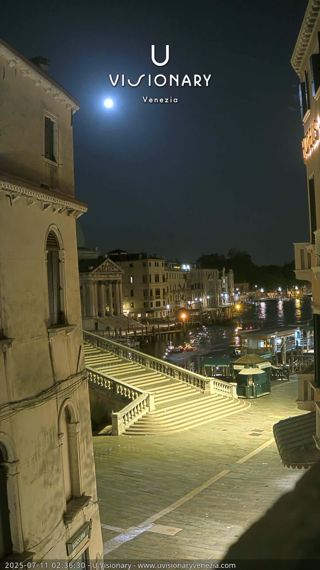 Venice, Ponte degli Scalzi Bridge & Chiesa di San Simeon Piccolo Church Live Cam - Venice, Veneto, Italy