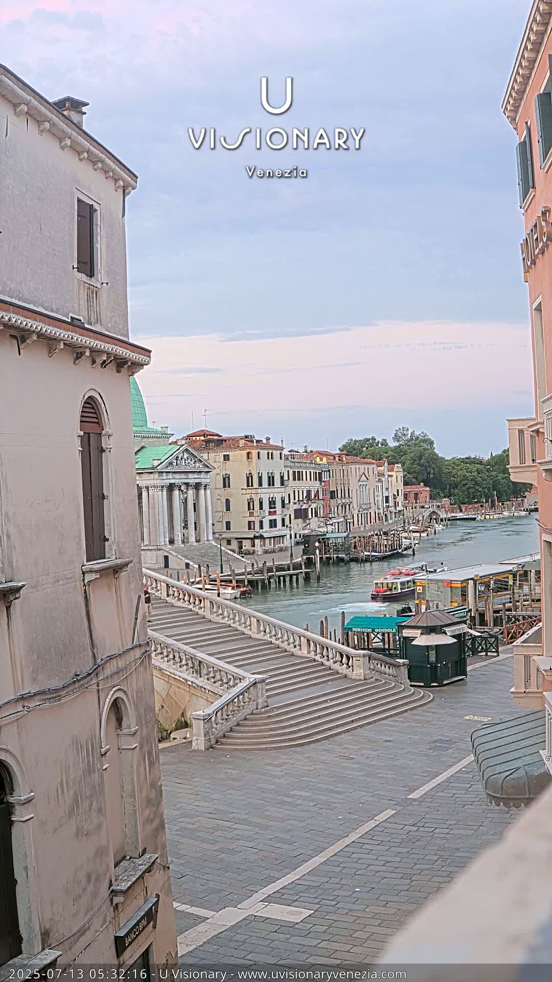 Venice, Ponte degli Scalzi Bridge & Chiesa di San Simeon Piccolo Church Live Cam - Venice, Veneto, Italy