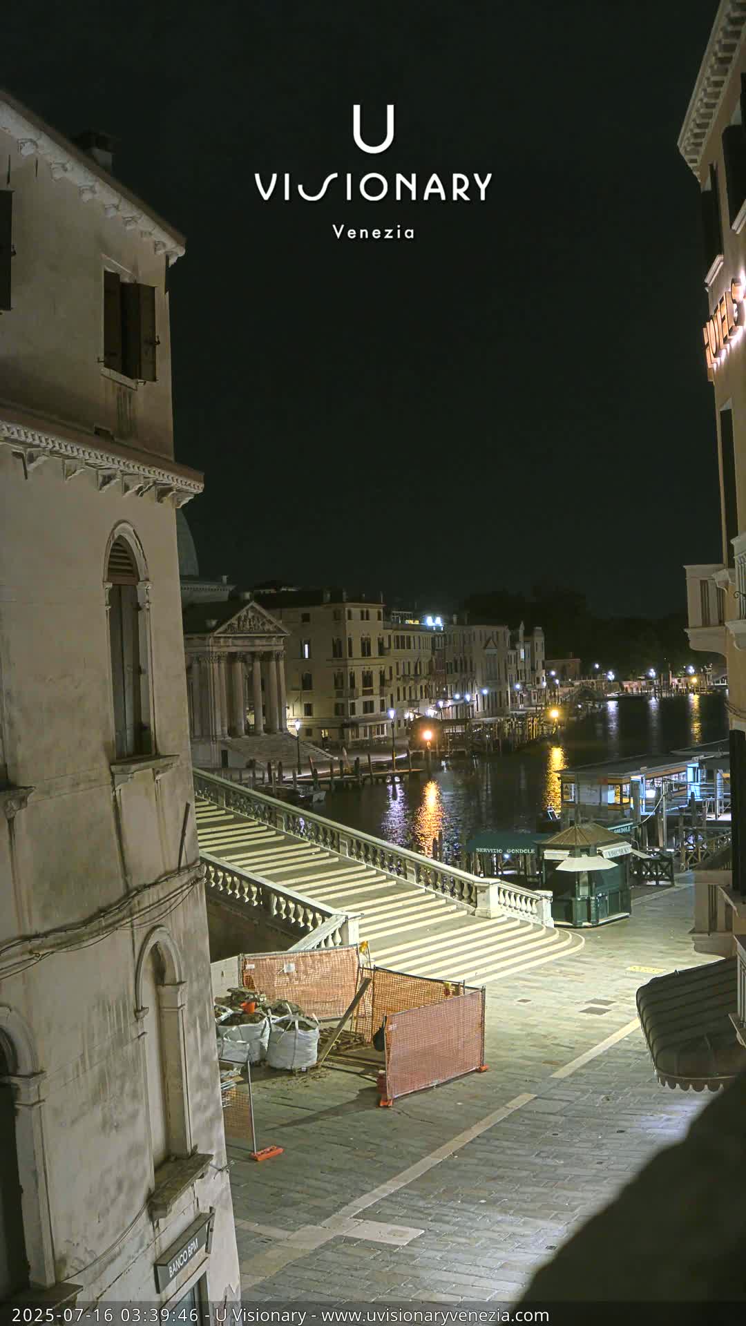 Venice, Ponte degli Scalzi Bridge & Chiesa di San Simeon Piccolo Church Live Cam - Venice, Veneto, Italy