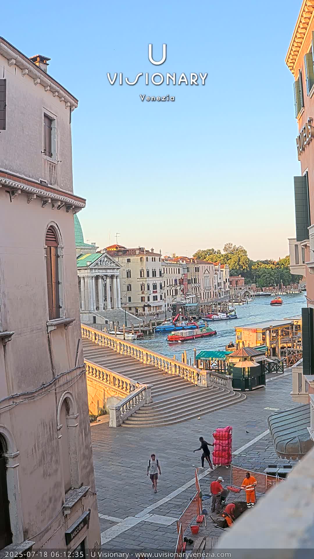 Venice, Ponte degli Scalzi Bridge & Chiesa di San Simeon Piccolo Church Live Cam - Venice, Veneto, Italy