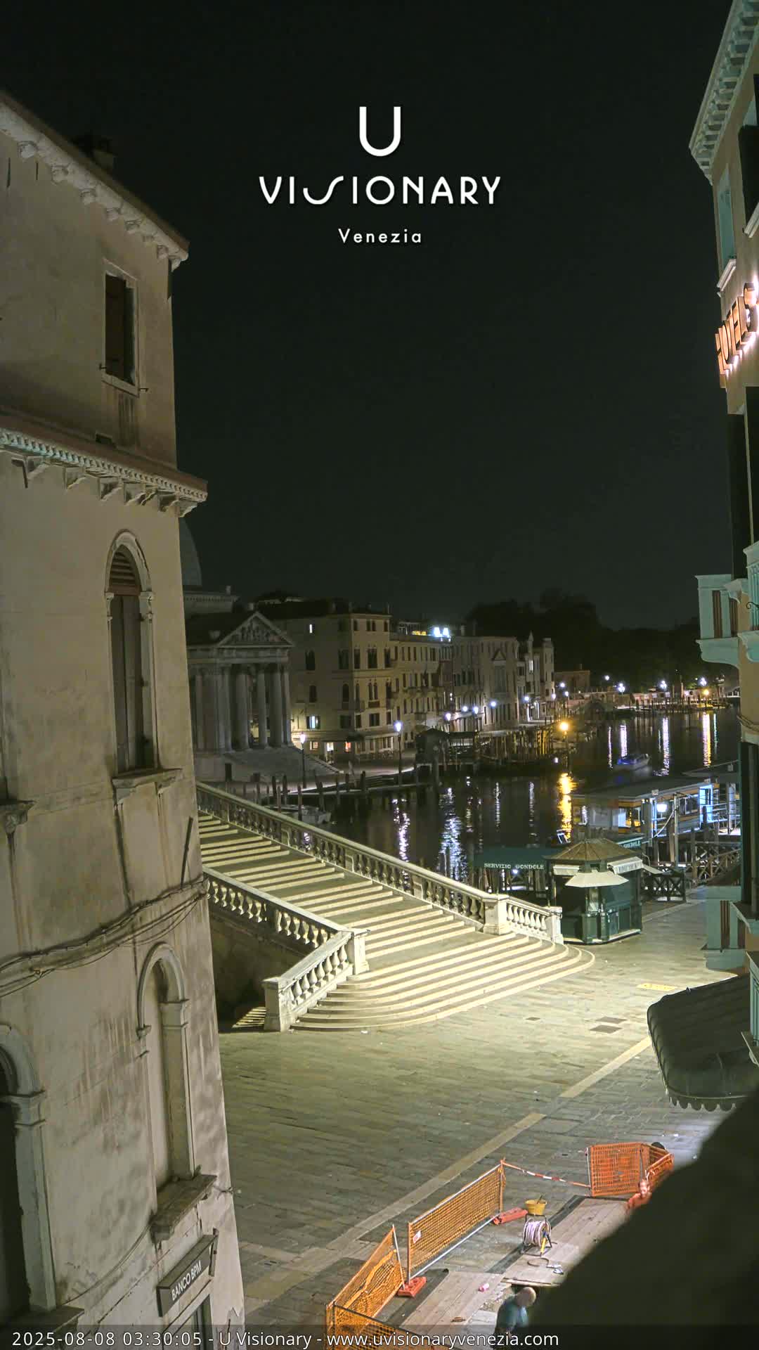 Venice, Ponte degli Scalzi Bridge & Chiesa di San Simeon Piccolo Church Live Cam - Venice, Veneto, Italy