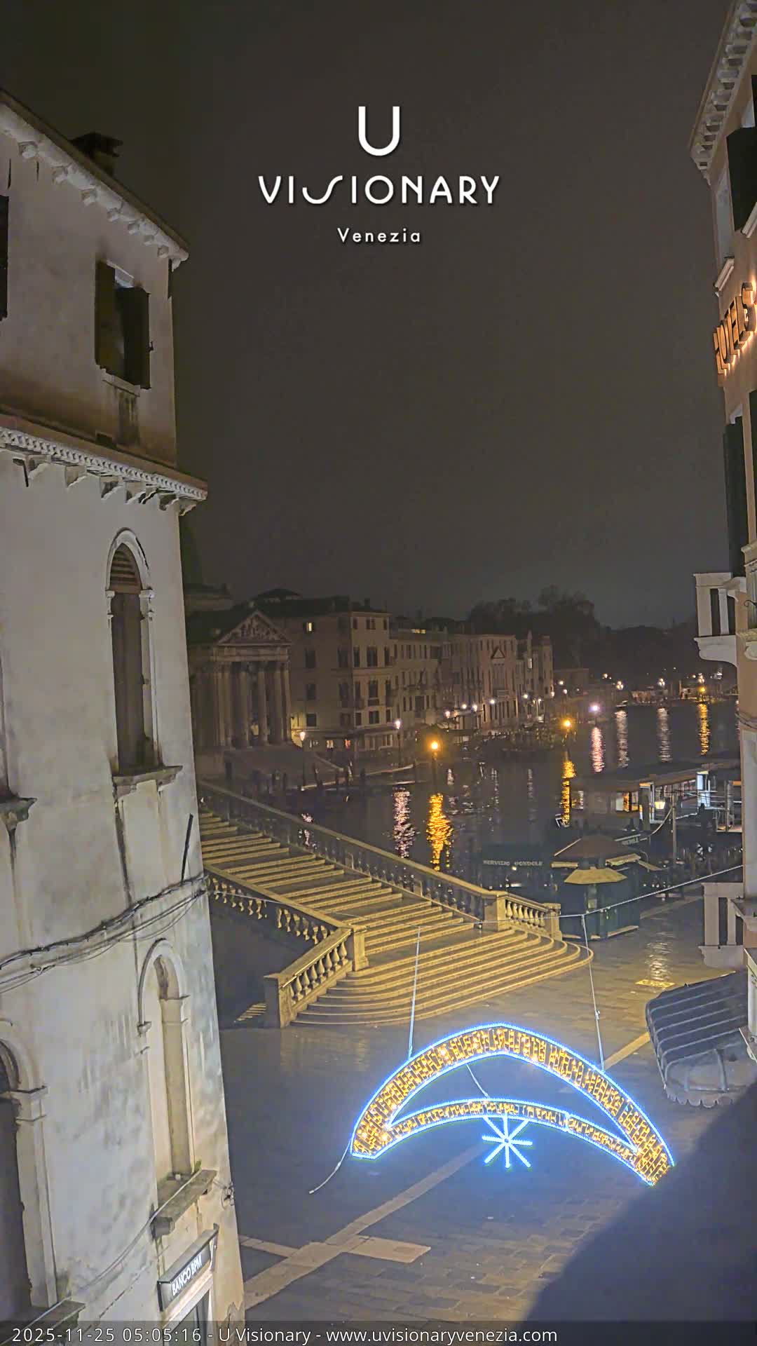 Venice, Ponte degli Scalzi Bridge & Chiesa di San Simeon Piccolo Church Live Cam - Venice, Veneto, Italy