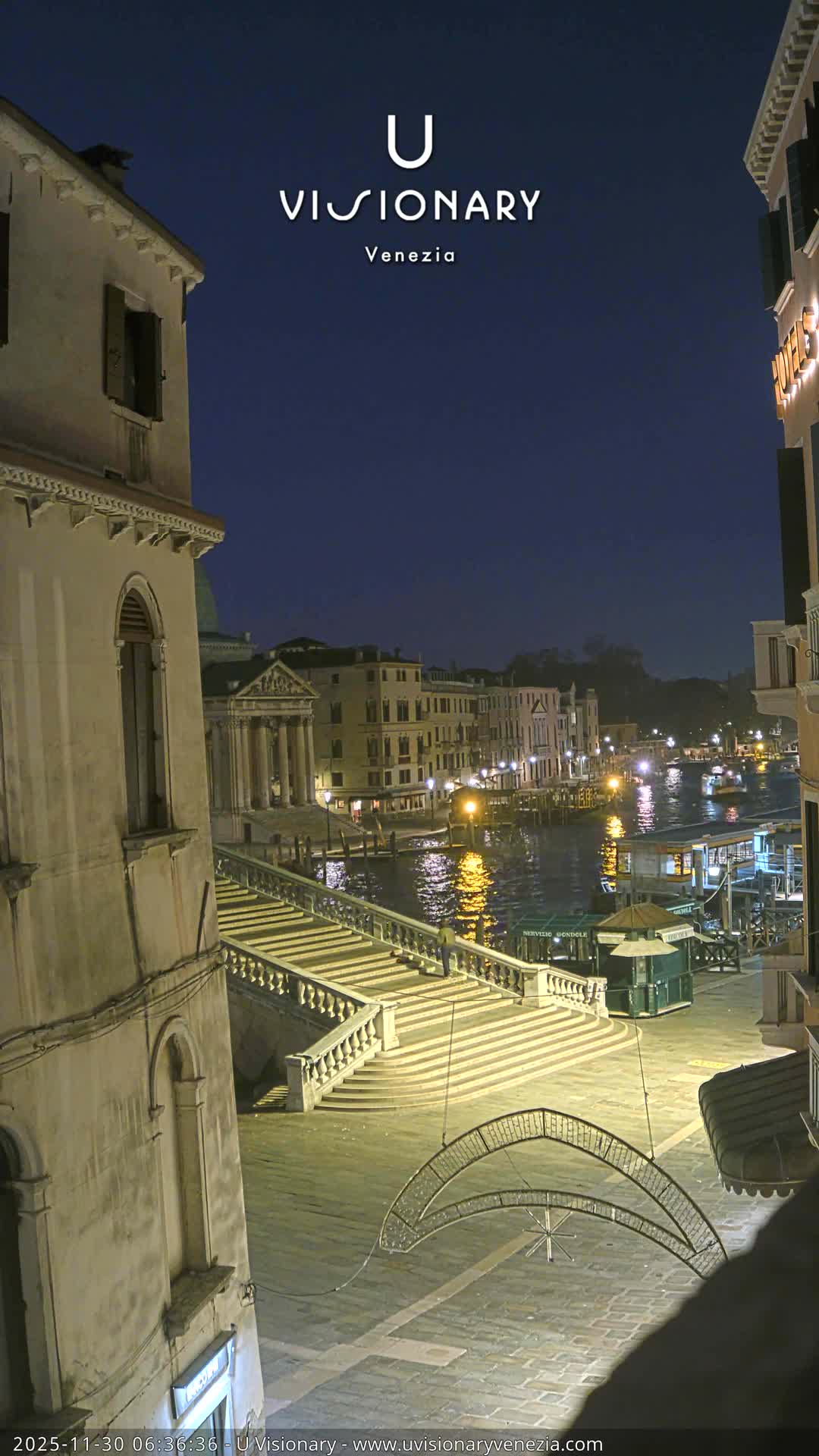 Venice, Ponte degli Scalzi Bridge & Chiesa di San Simeon Piccolo Church Live Cam - Venice, Veneto, Italy