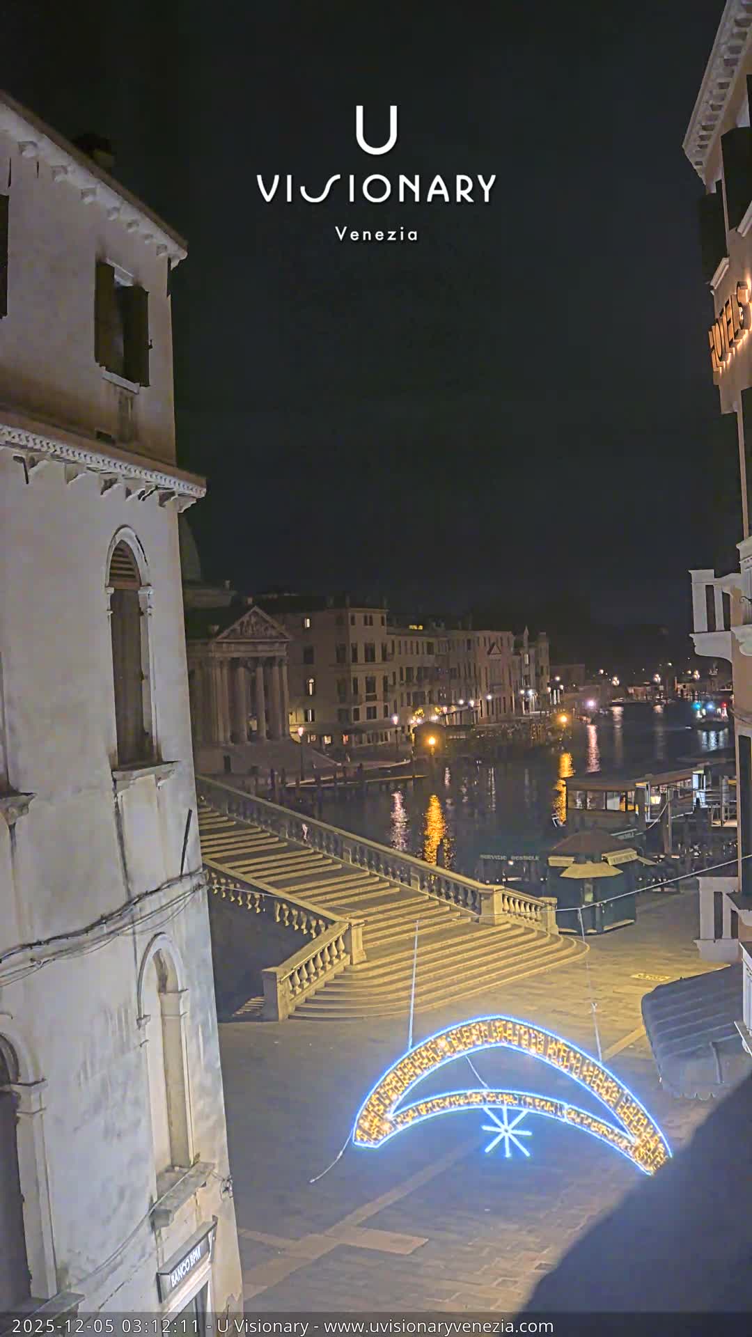 Venice, Ponte degli Scalzi Bridge & Chiesa di San Simeon Piccolo Church Live Cam - Venice, Veneto, Italy