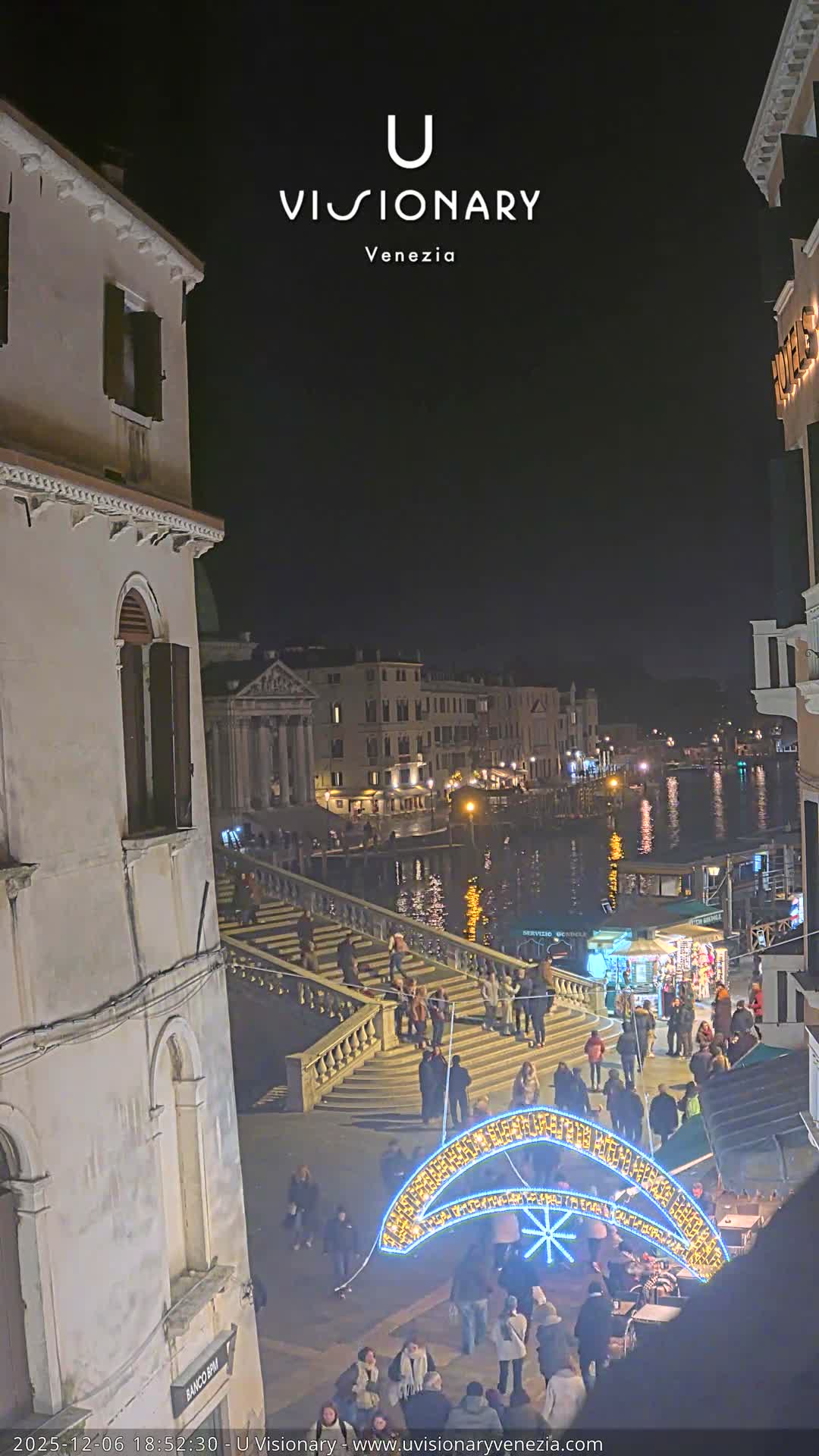 Venice, Ponte degli Scalzi Bridge & Chiesa di San Simeon Piccolo Church Live Cam - Venice, Veneto, Italy