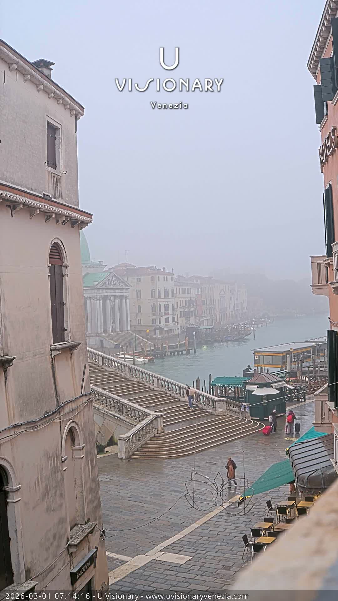 Venice, Ponte degli Scalzi Bridge & Chiesa di San Simeon Piccolo Church Live Cam - Venice, Veneto, Italy