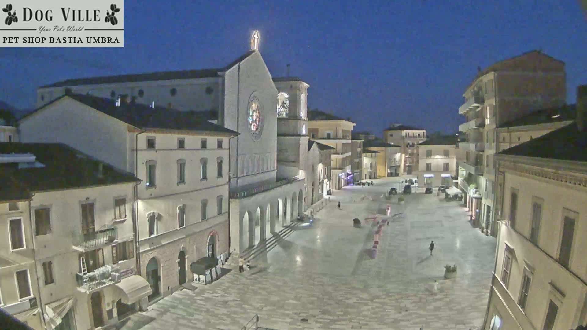 Bastia Umbra, Piazza Giuseppe Mazzini Square Live Cam - Perugia, Umbria, Italy
