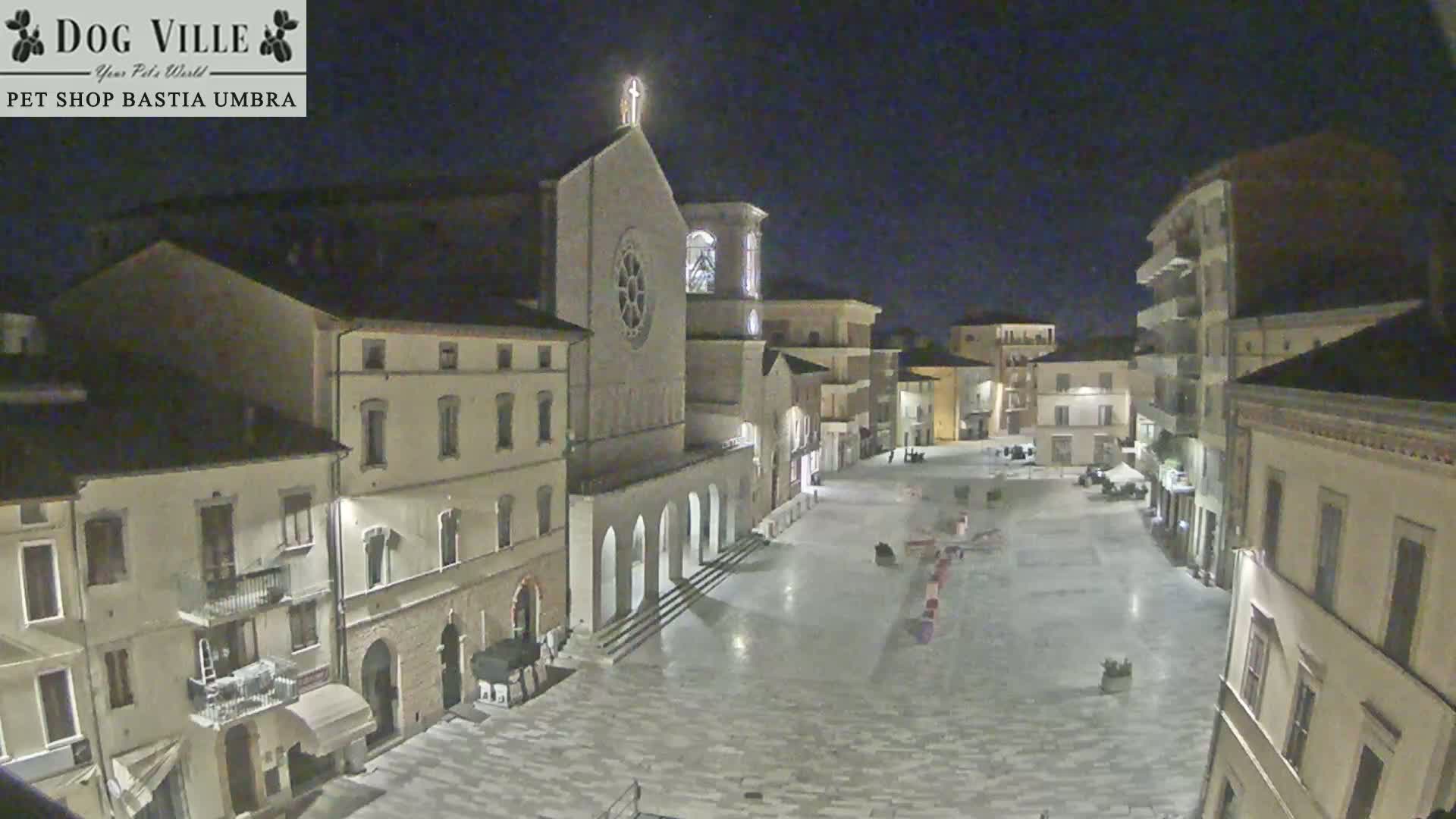 Bastia Umbra, Piazza Giuseppe Mazzini Square Live Cam - Perugia, Umbria, Italy