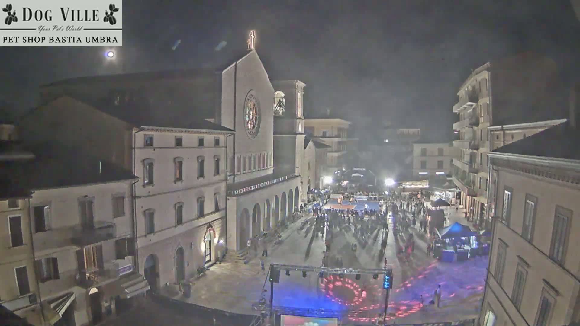 Bastia Umbra, Piazza Giuseppe Mazzini Square Live Cam - Perugia, Umbria, Italy