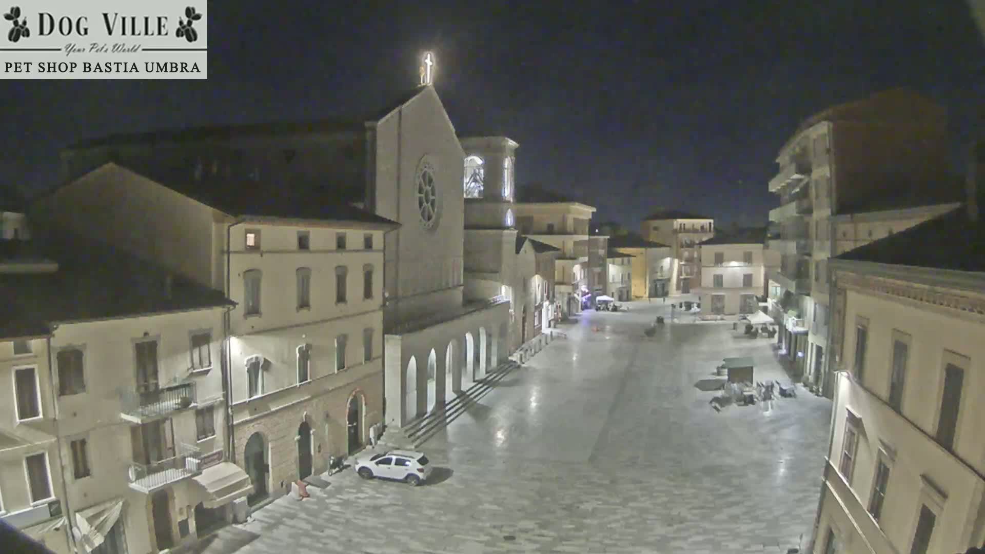 Bastia Umbra, Piazza Giuseppe Mazzini Square Live Cam - Perugia, Umbria, Italy