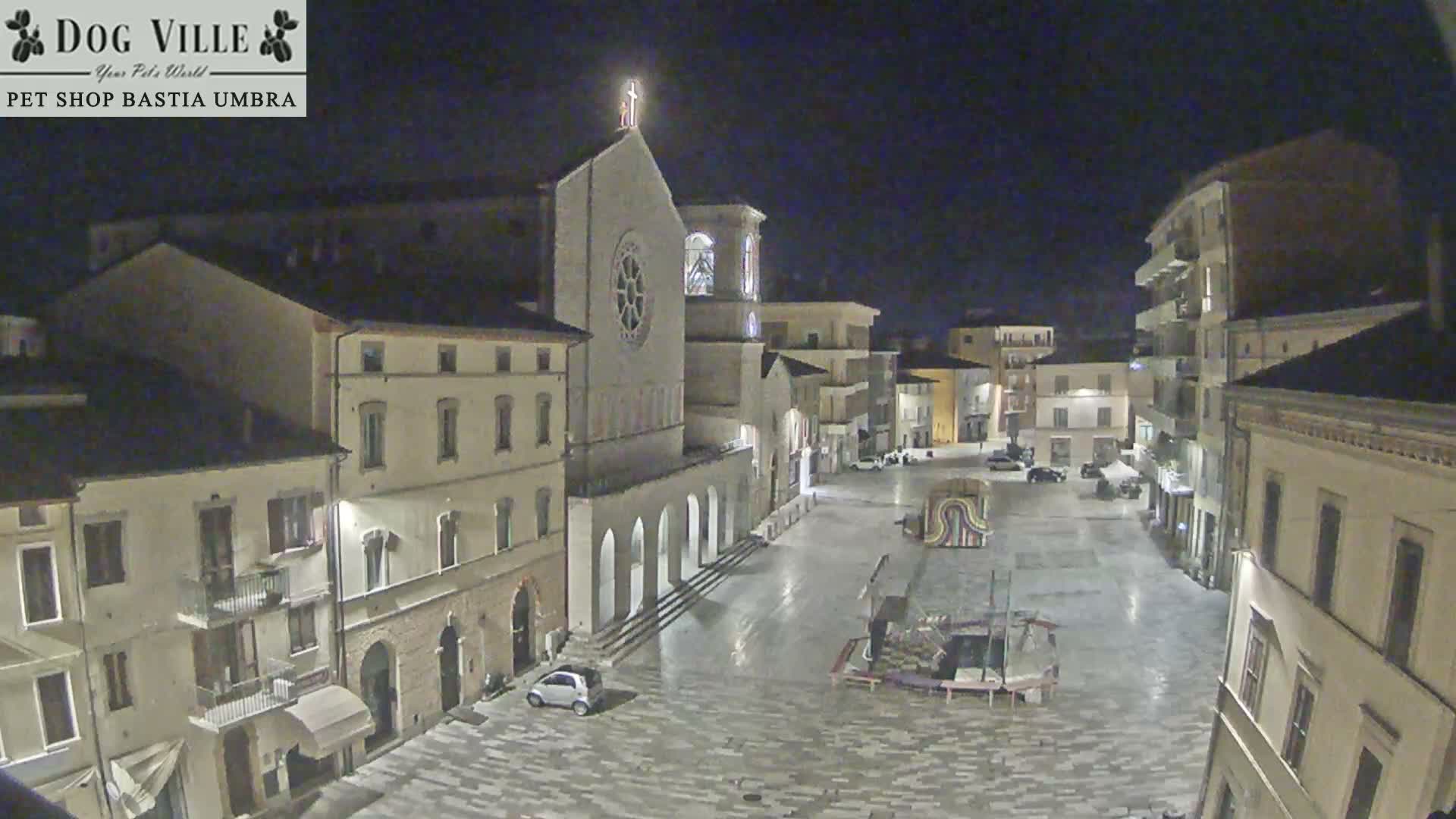 Bastia Umbra, Piazza Giuseppe Mazzini Square Live Cam - Perugia, Umbria, Italy