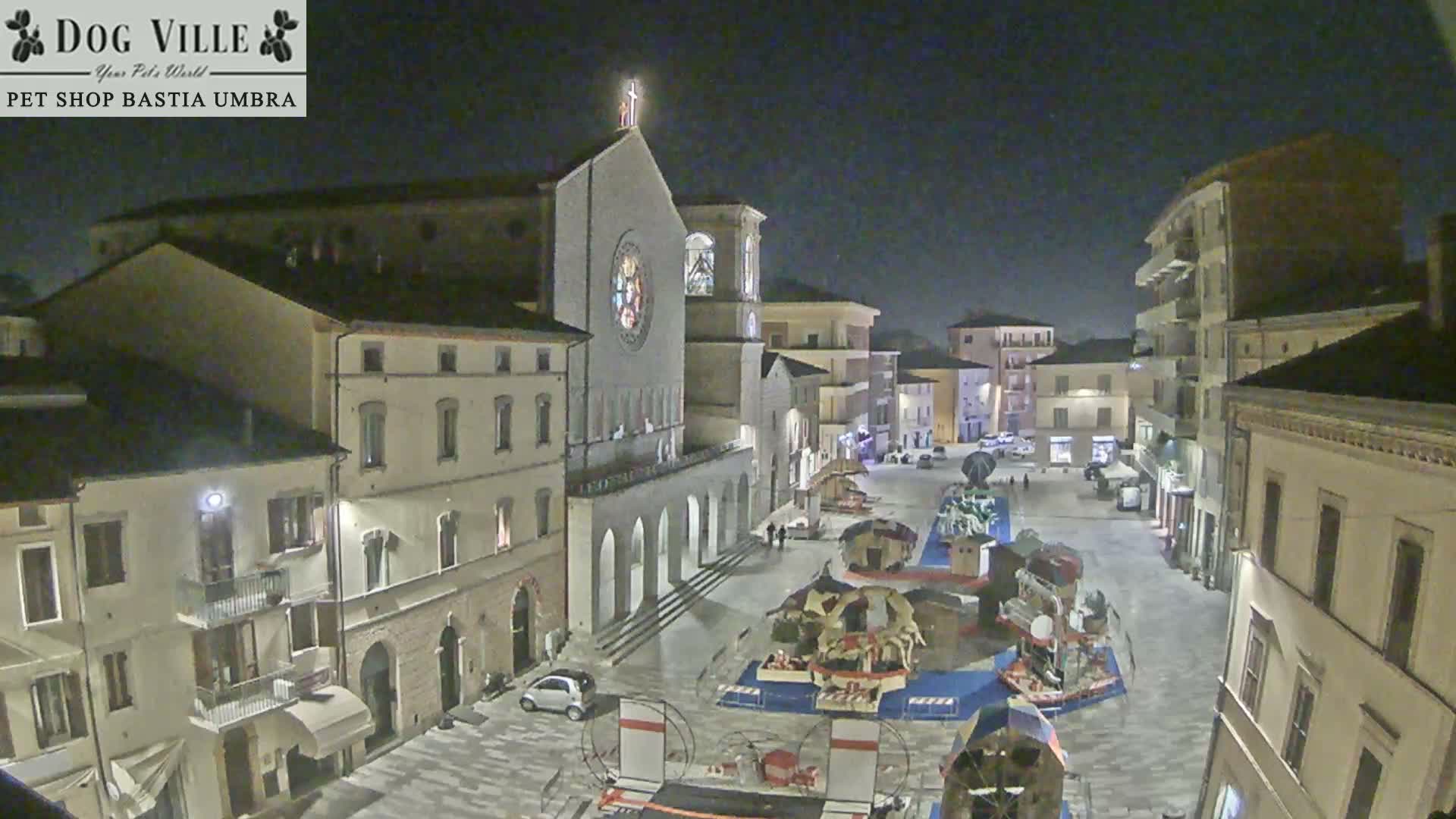 Bastia Umbra, Piazza Giuseppe Mazzini Square Live Cam - Perugia, Umbria, Italy