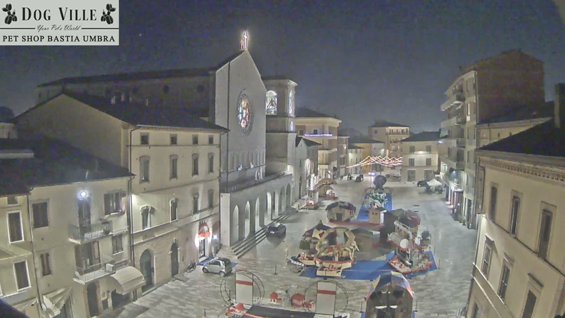 Bastia Umbra, Piazza Giuseppe Mazzini Square Live Cam - Perugia, Umbria, Italy