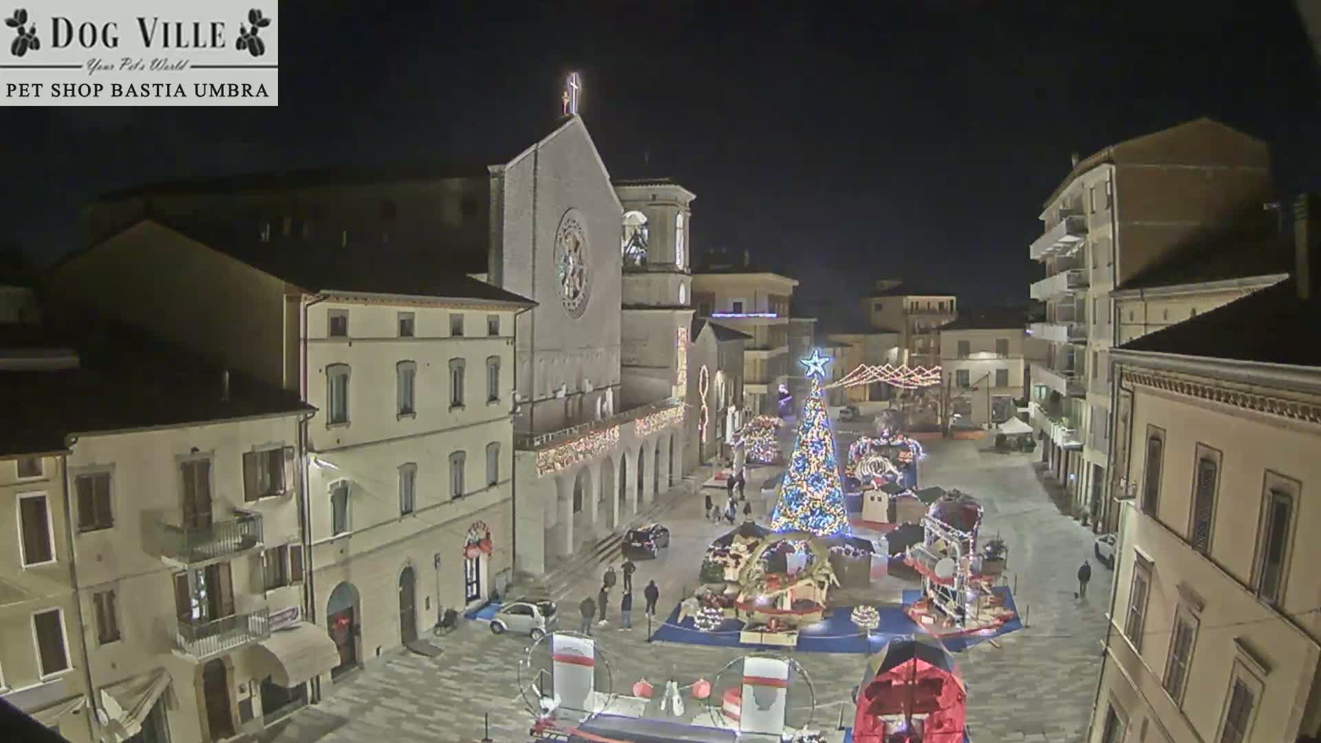 Bastia Umbra, Piazza Giuseppe Mazzini Square Live Cam - Perugia, Umbria, Italy