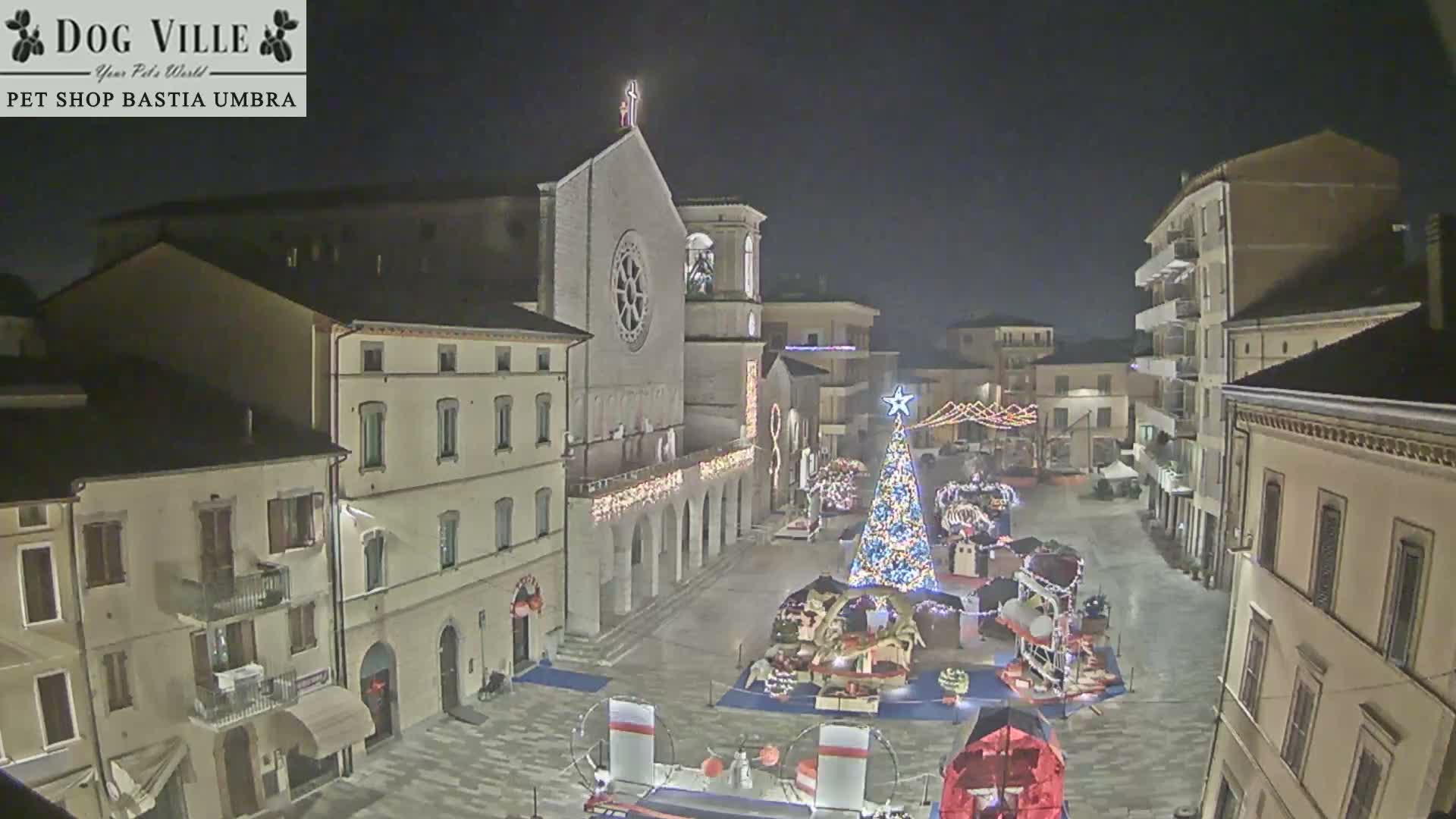 Bastia Umbra, Piazza Giuseppe Mazzini Square Live Cam - Perugia, Umbria, Italy
