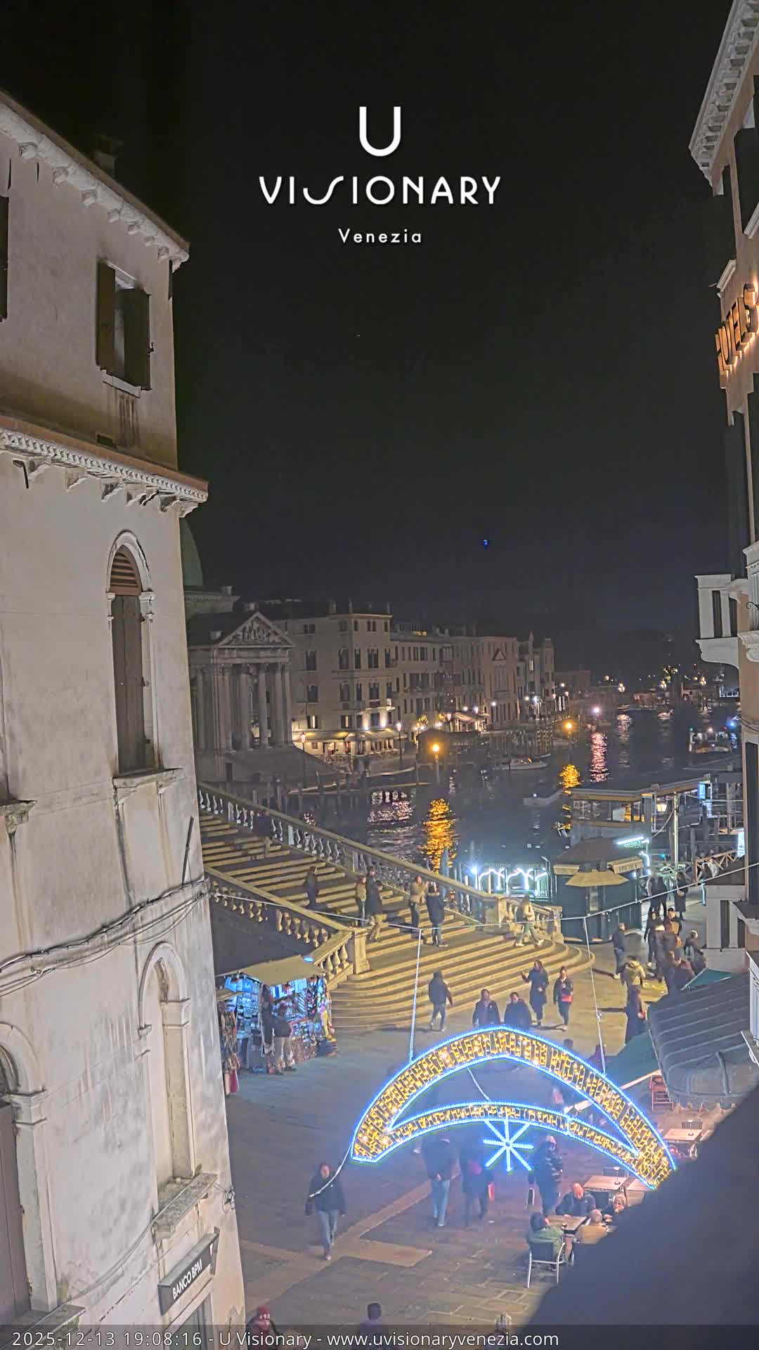 Bastia Umbra, Piazza Giuseppe Mazzini Square Live Cam - Perugia, Umbria, Italy