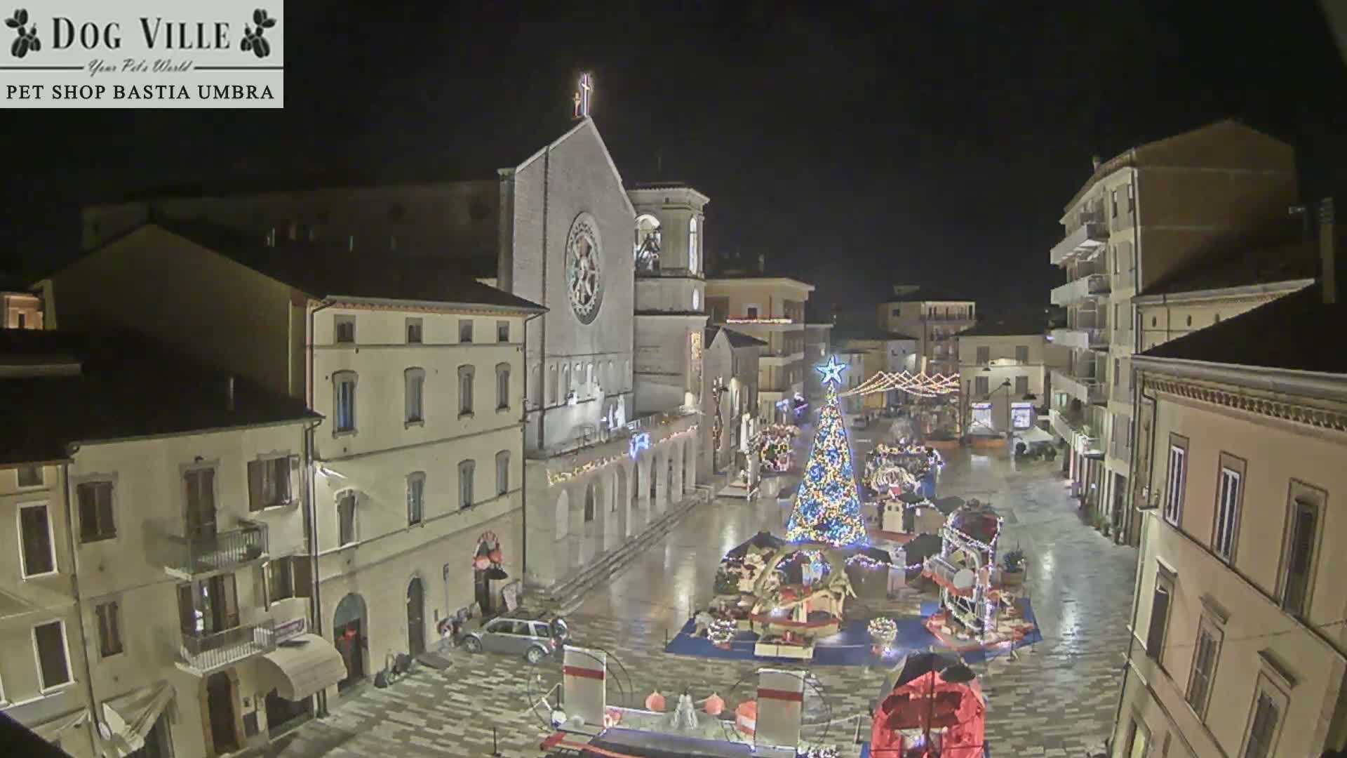 Bastia Umbra, Piazza Giuseppe Mazzini Square Live Cam - Perugia, Umbria, Italy