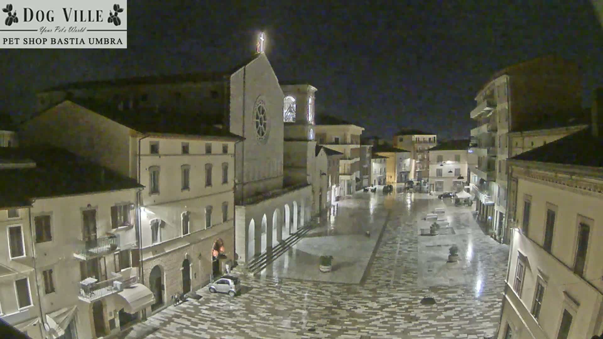 Bastia Umbra, Piazza Giuseppe Mazzini Square Live Cam - Perugia, Umbria, Italy