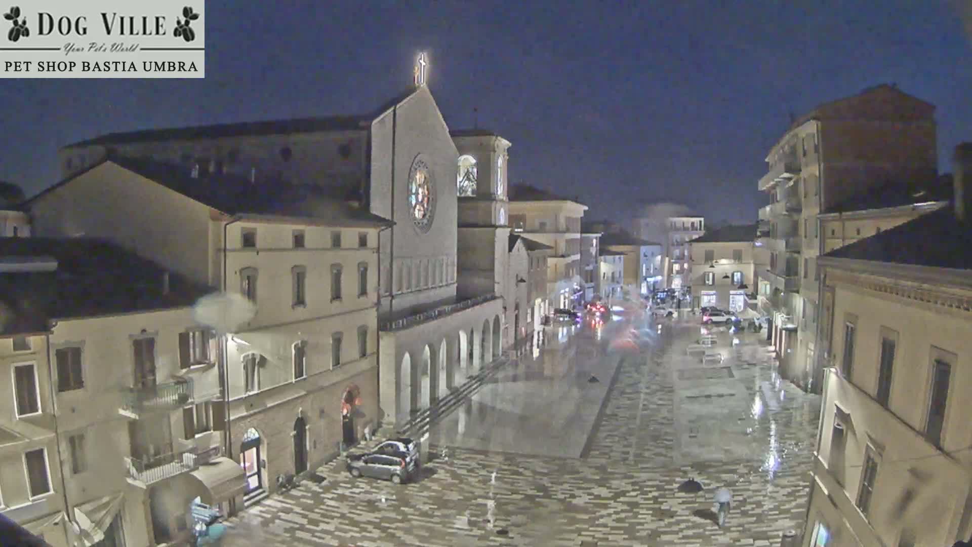 Bastia Umbra, Piazza Giuseppe Mazzini Square Live Cam - Perugia, Umbria, Italy
