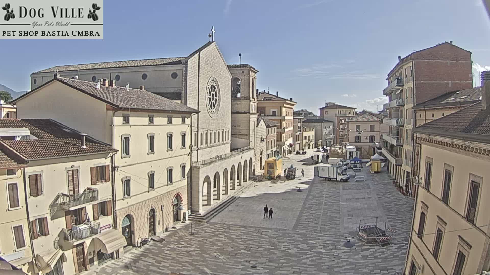 Bastia Umbra, Piazza Giuseppe Mazzini Square Live Cam - Perugia, Umbria, Italy