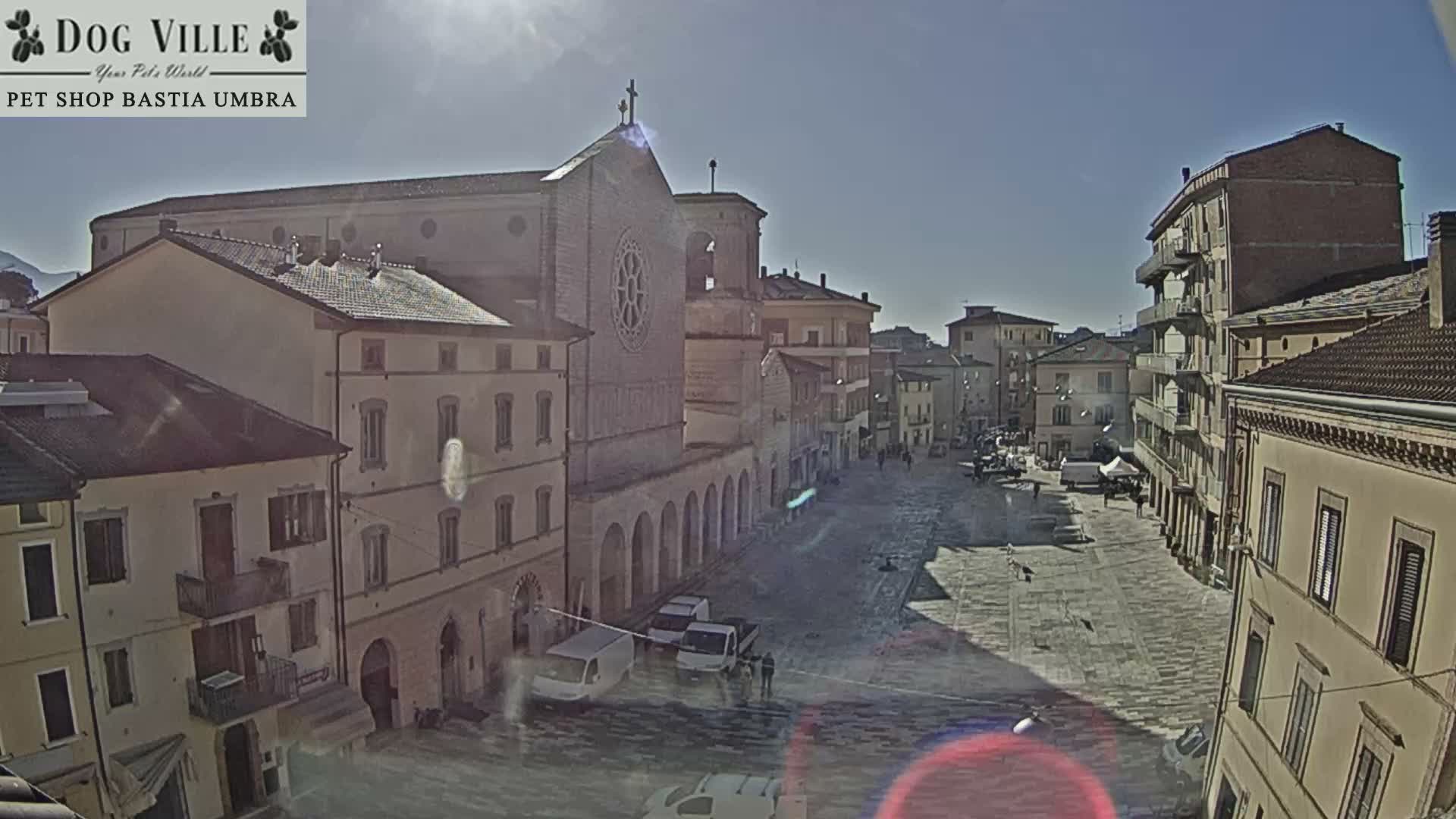 Bastia Umbra, Piazza Giuseppe Mazzini Square Live Cam - Perugia, Umbria, Italy