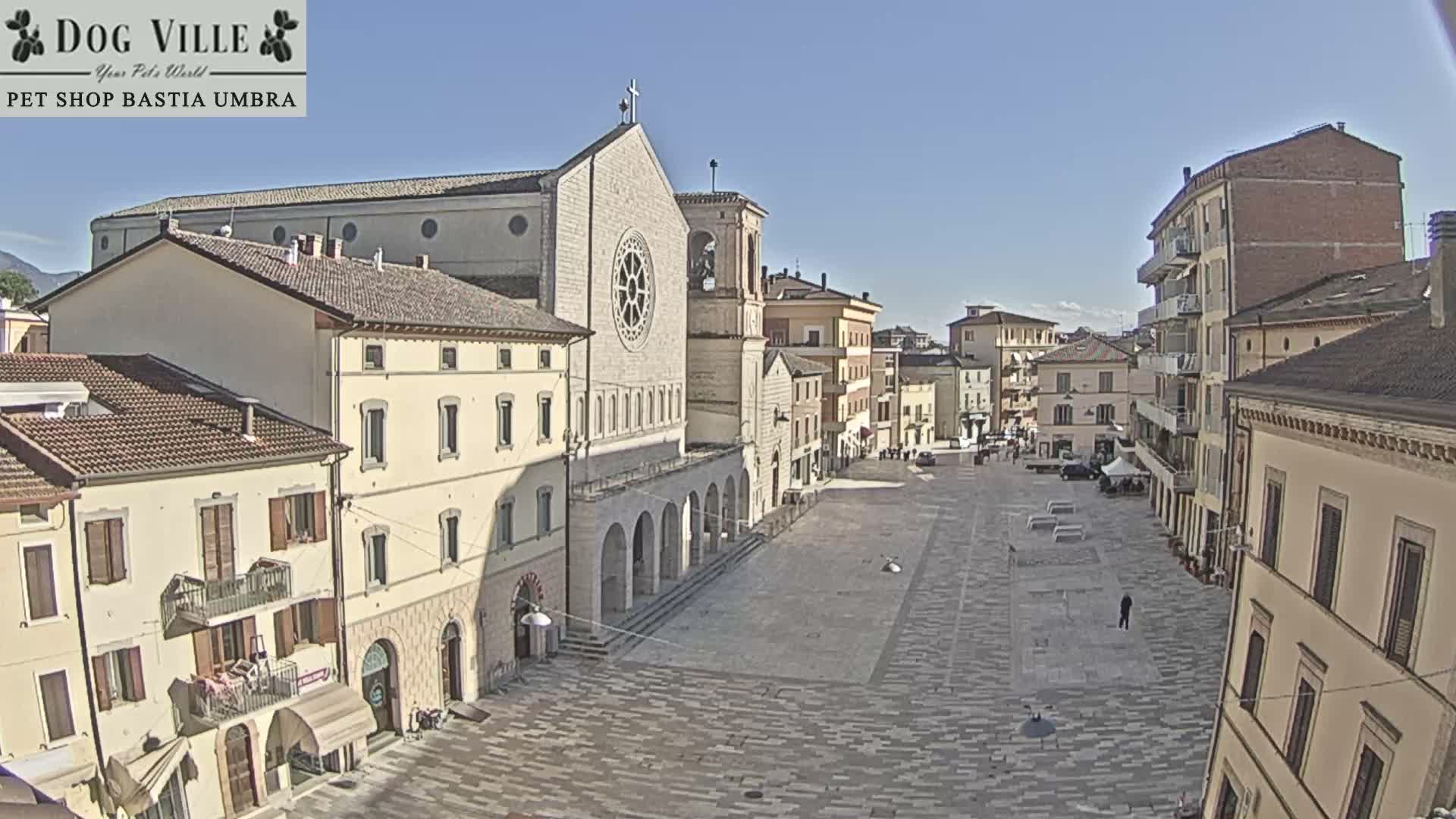 Bastia Umbra, Piazza Giuseppe Mazzini Square Live Cam - Perugia, Umbria, Italy
