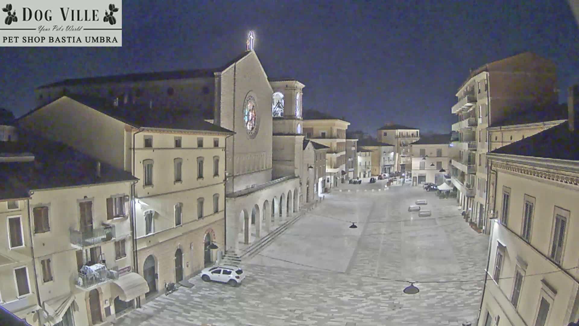 Bastia Umbra, Piazza Giuseppe Mazzini Square Live Cam - Perugia, Umbria, Italy