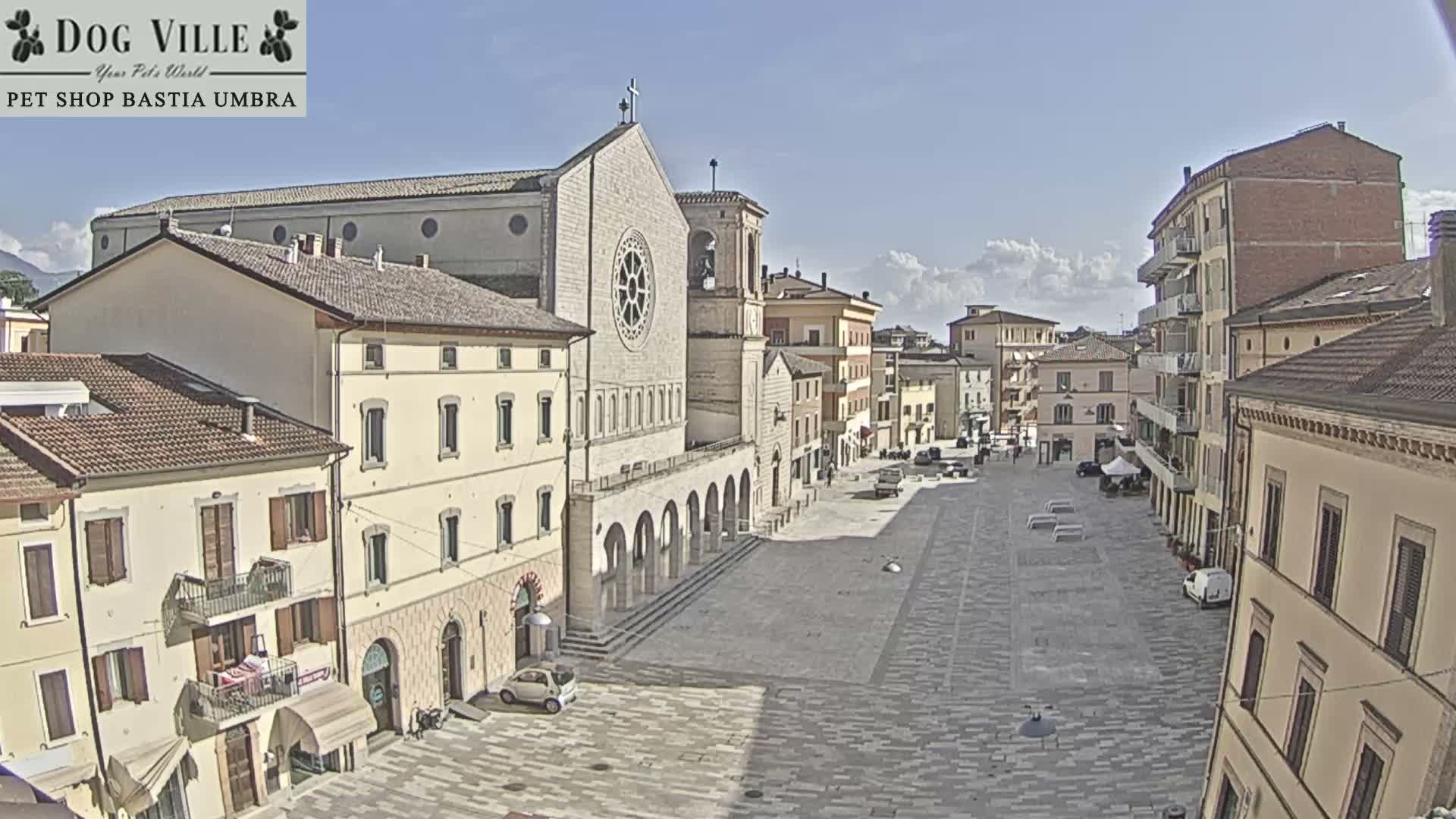 Bastia Umbra, Piazza Giuseppe Mazzini Square Live Cam - Perugia, Umbria, Italy