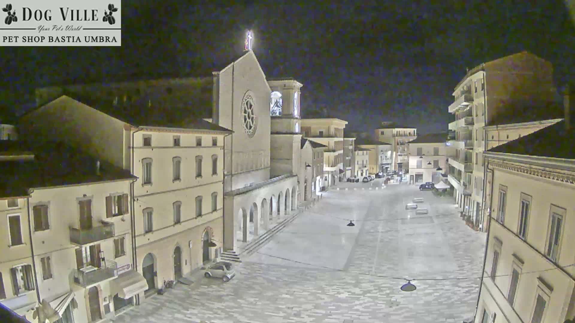 Bastia Umbra, Piazza Giuseppe Mazzini Square Live Cam - Perugia, Umbria, Italy