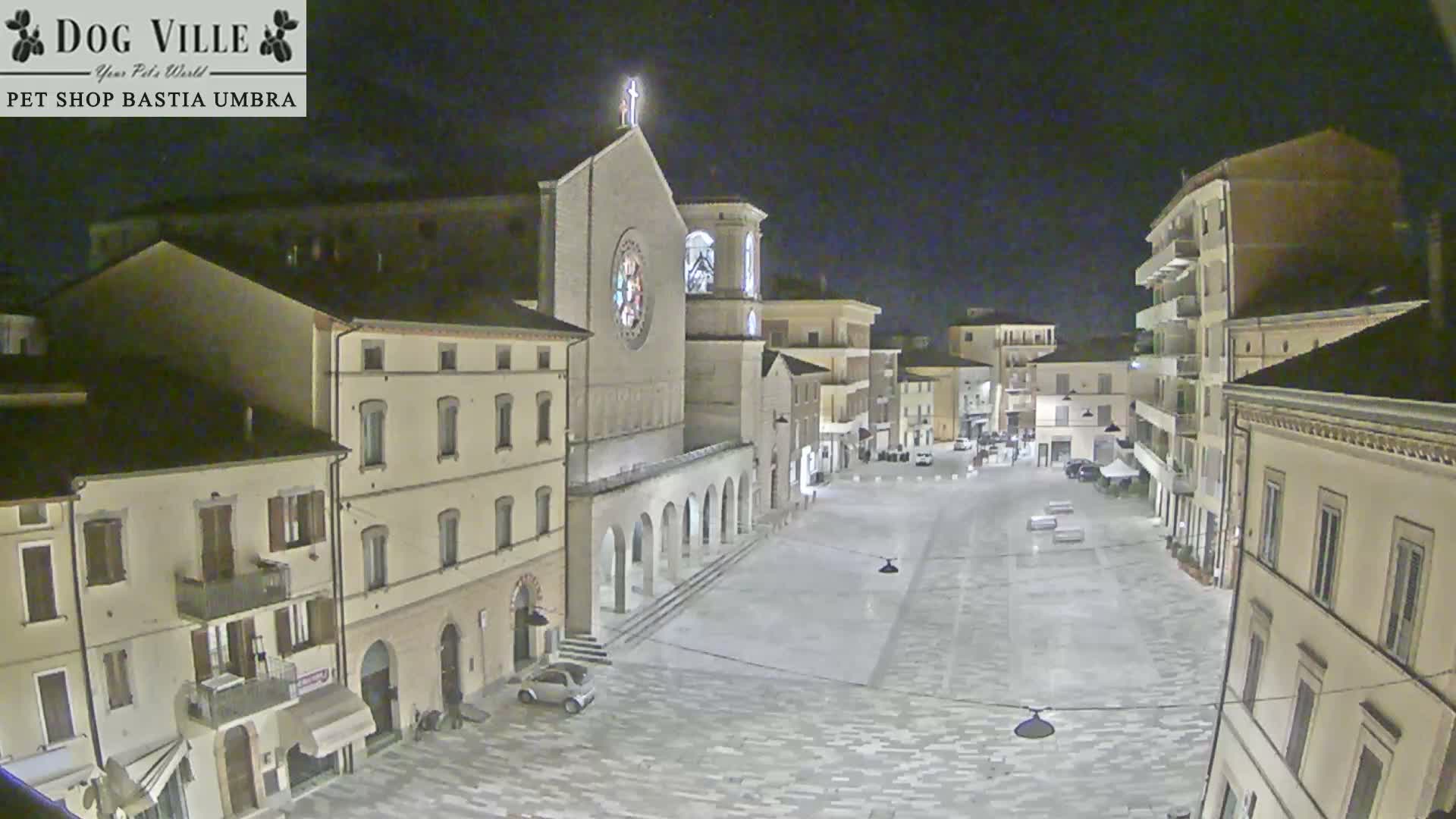 Bastia Umbra, Piazza Giuseppe Mazzini Square Live Cam - Perugia, Umbria, Italy