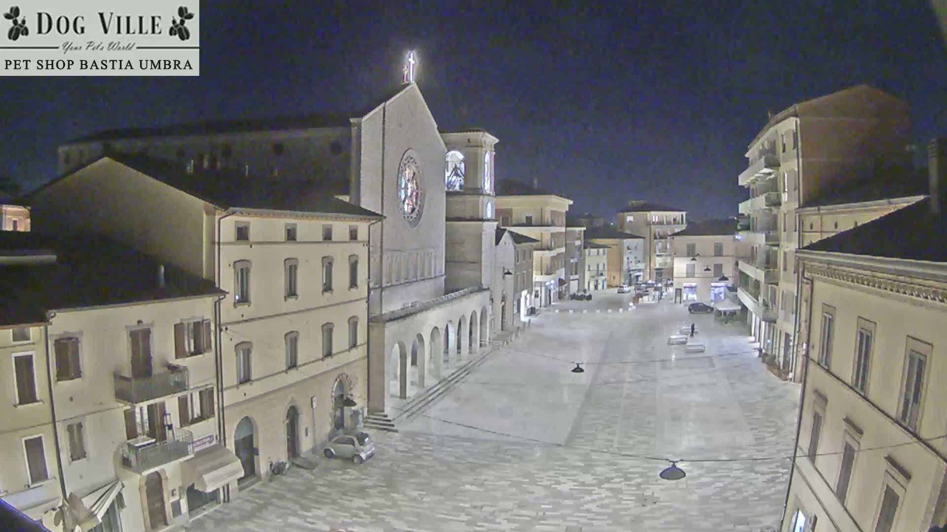 Bastia Umbra, Piazza Giuseppe Mazzini Square Live Cam - Perugia, Umbria, Italy