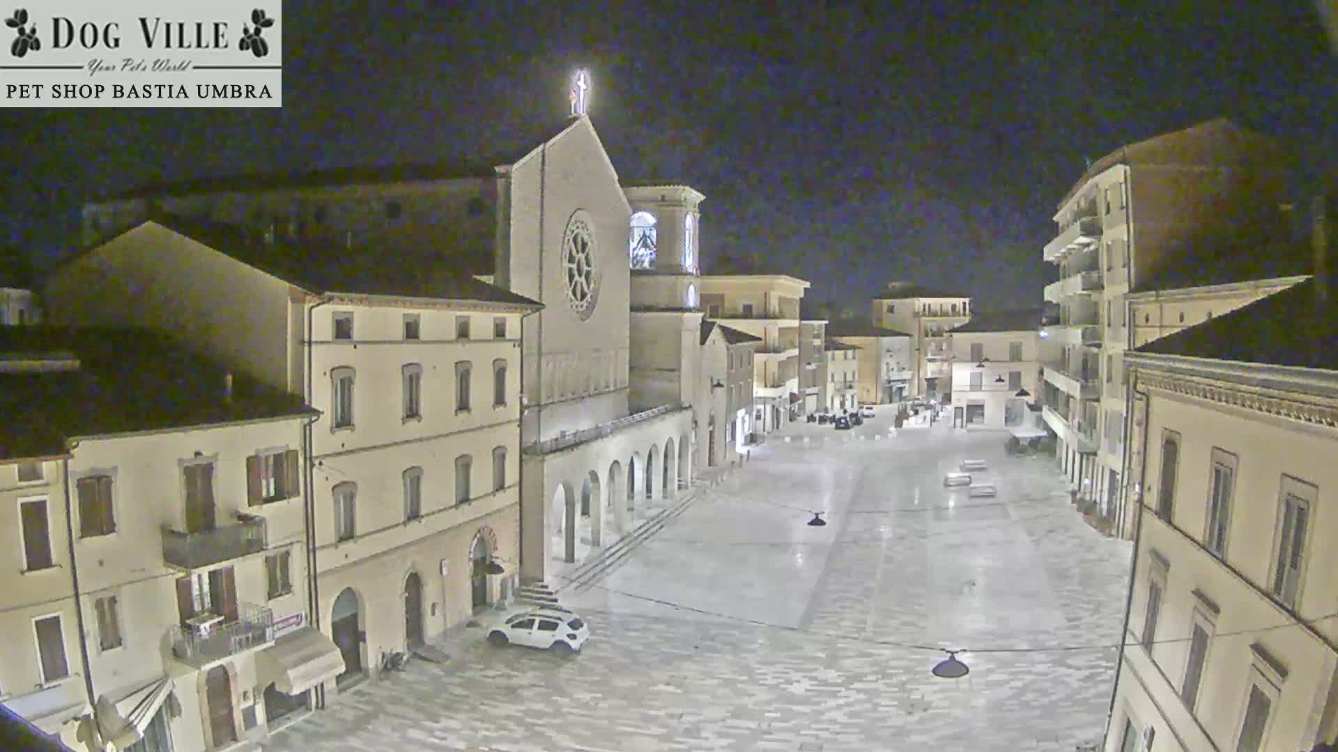 Bastia Umbra, Piazza Giuseppe Mazzini Square Live Cam - Perugia, Umbria, Italy