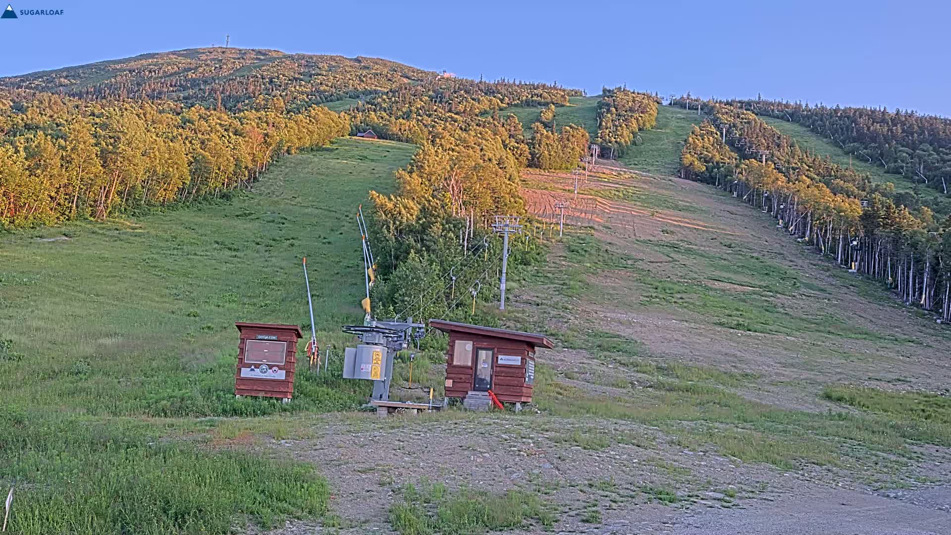 Sugarloaf Mountain Ski Slopes Live Cam -  Kingfield, Franklin, Maine, USA