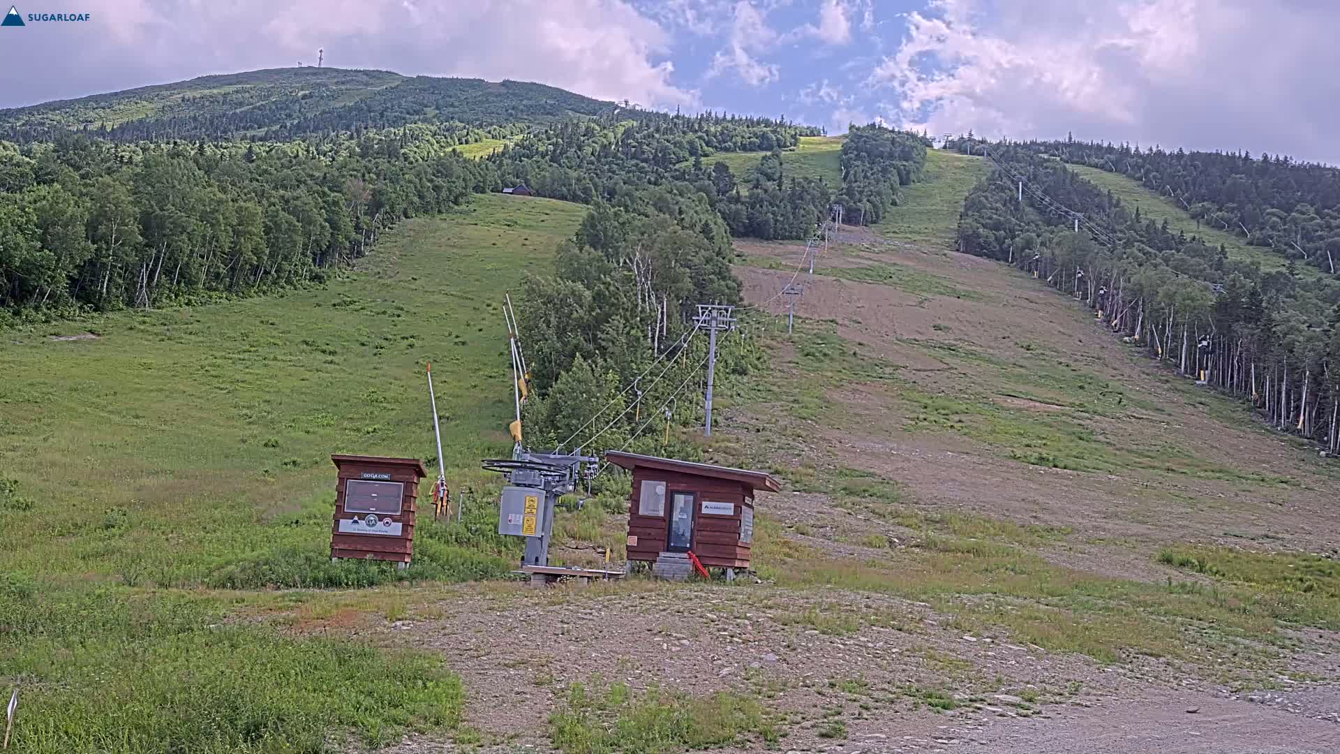 Sugarloaf Mountain Ski Slopes Live Cam -  Kingfield, Franklin, Maine, USA