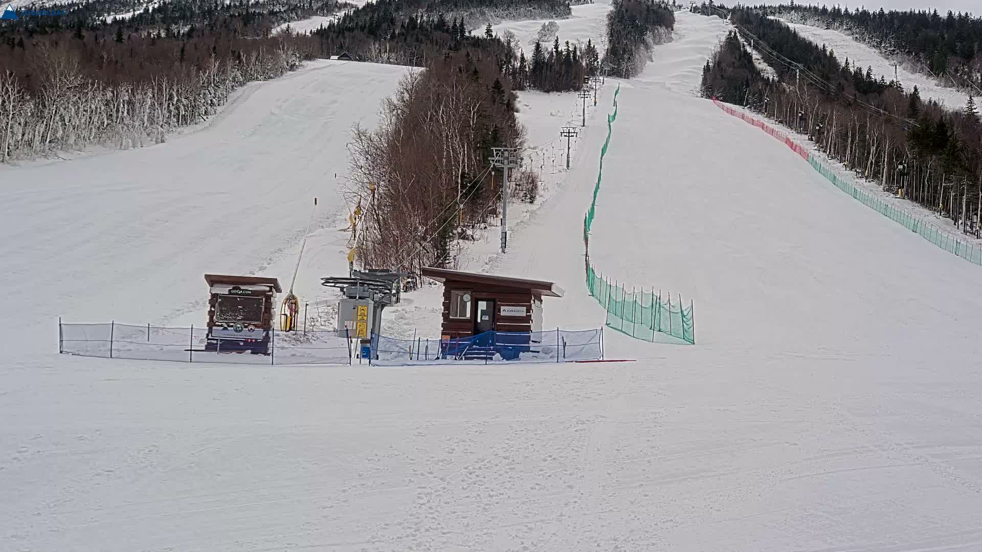 Sugarloaf Mountain Ski Slopes Live Cam -  Kingfield, Franklin, Maine, USA